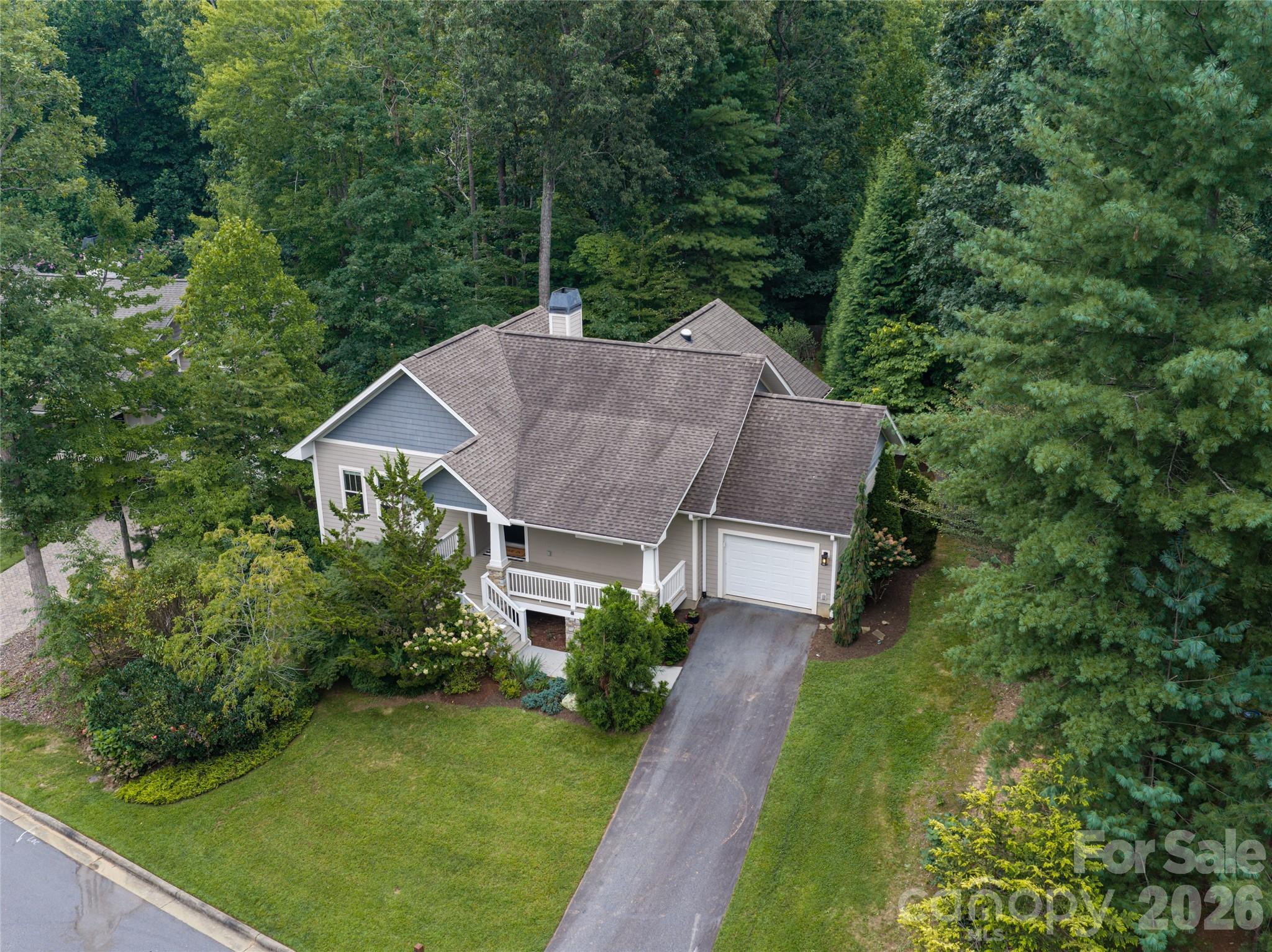 22 Sparkle Dun Drive — Biltmore Lake