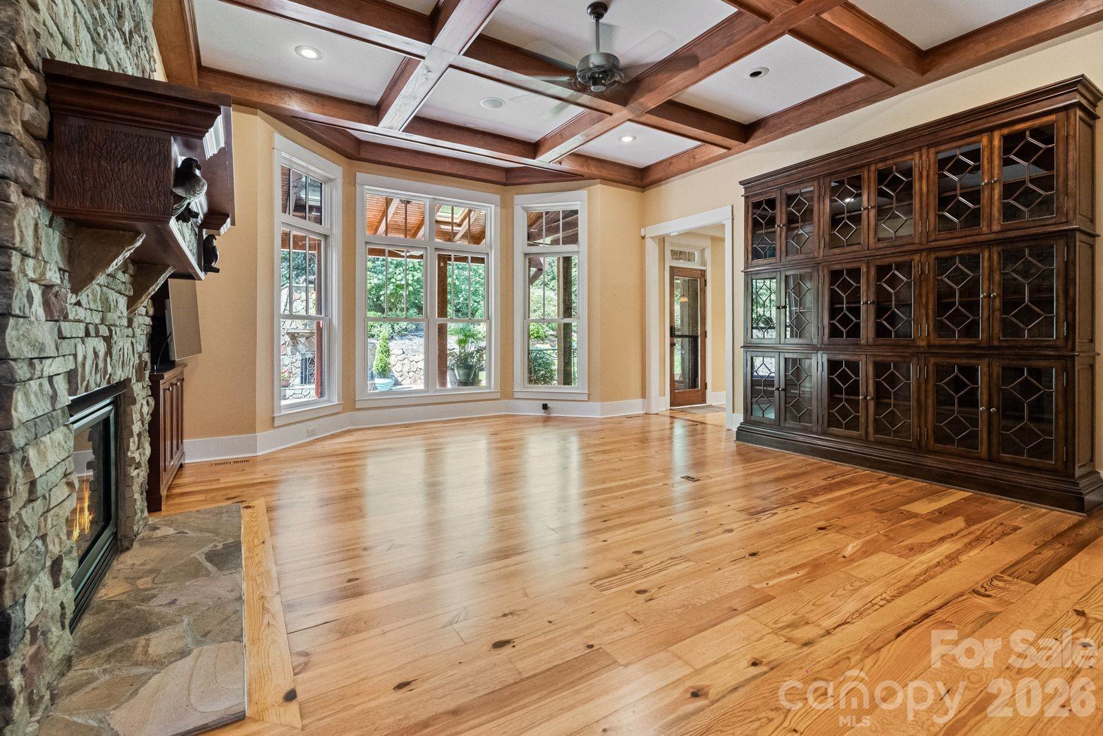 2748 Trent Drive NE — Conover