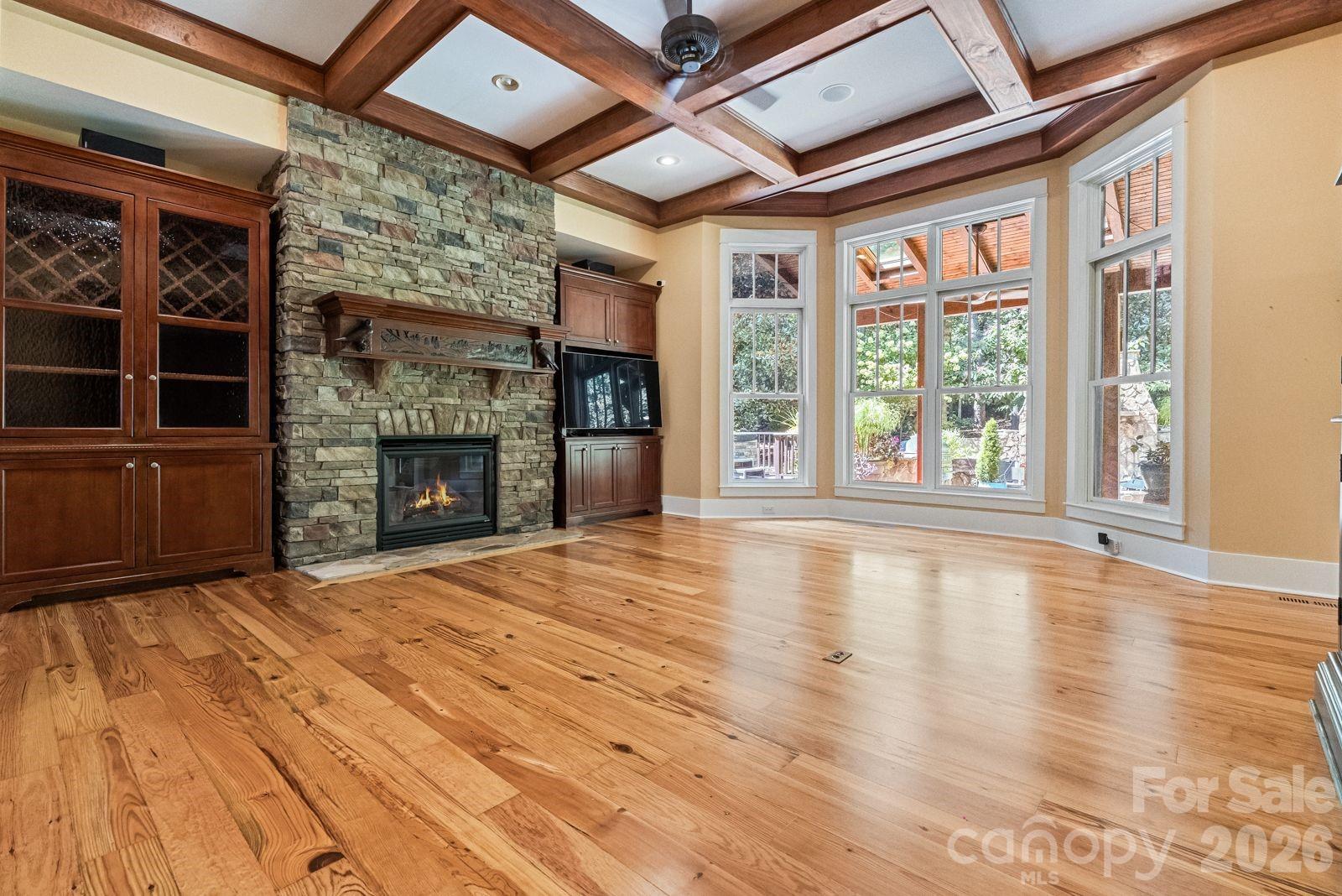 2748 Trent Drive NE — Conover
