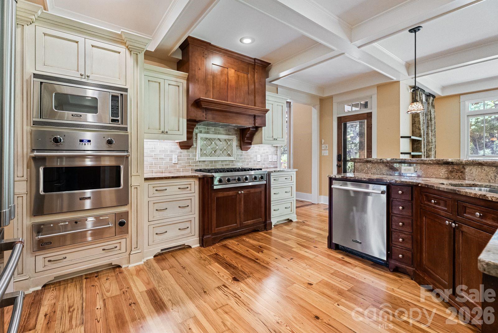 2748 Trent Drive NE — Conover