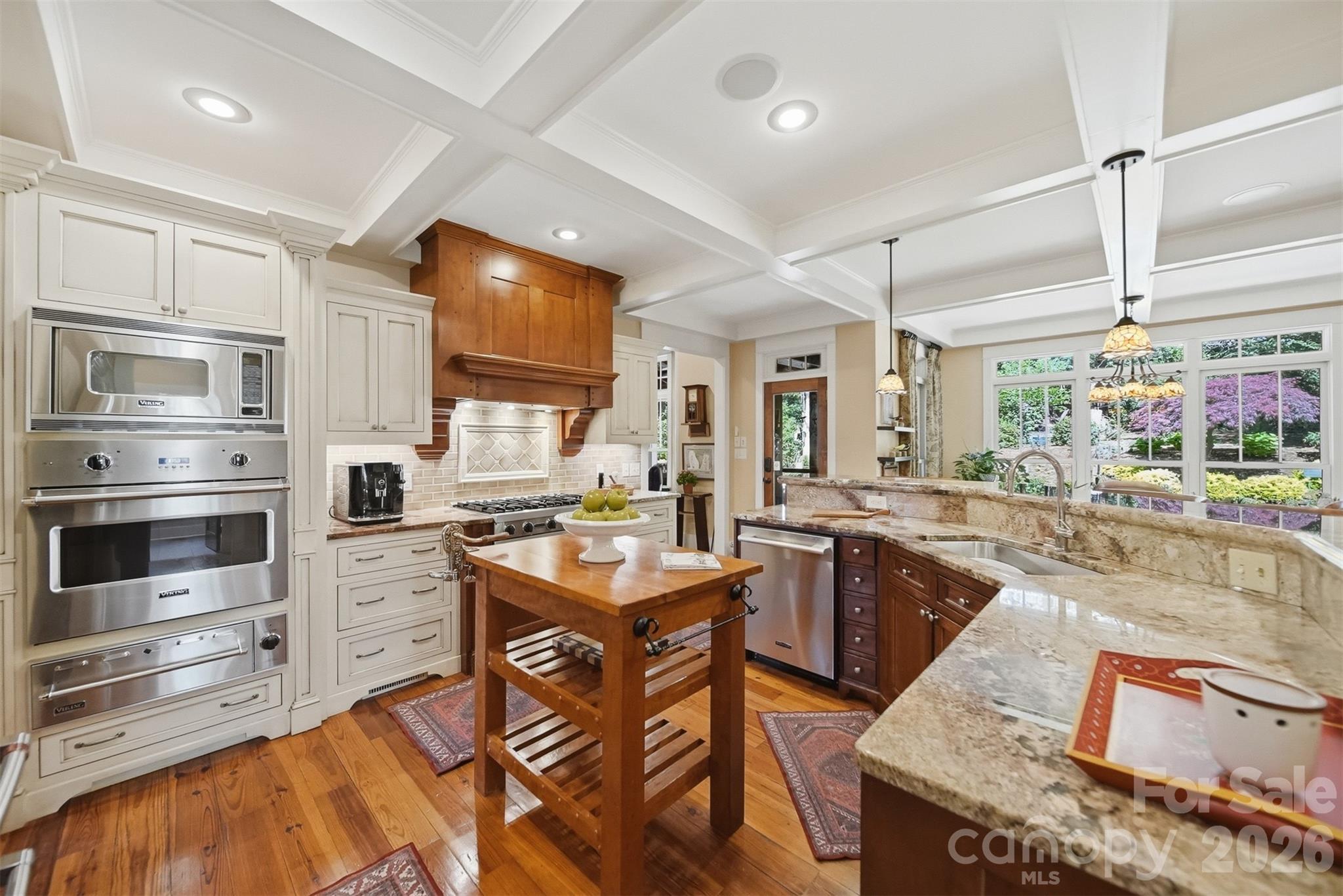 2748 Trent Drive NE — Conover