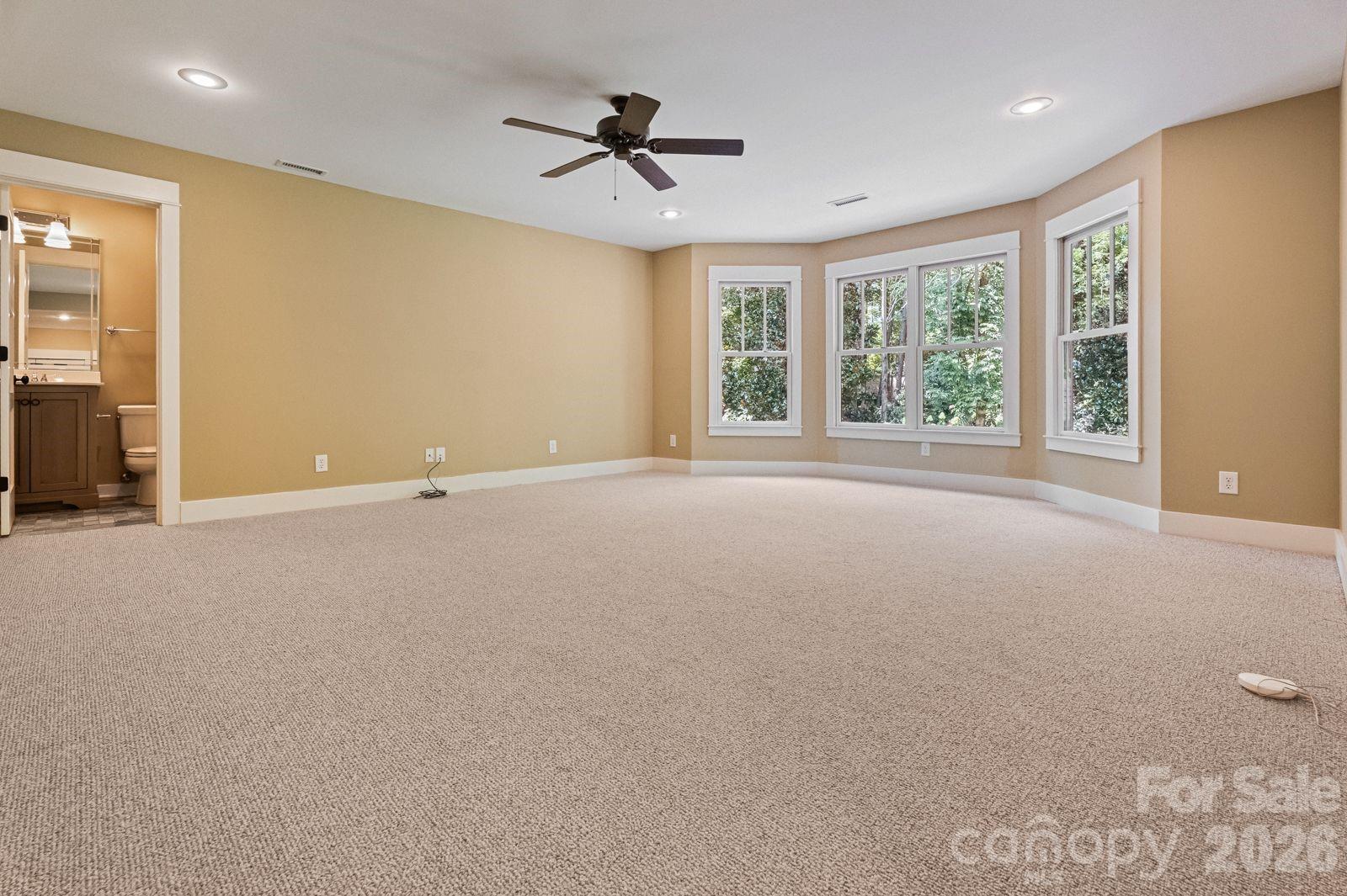 2748 Trent Drive NE — Conover