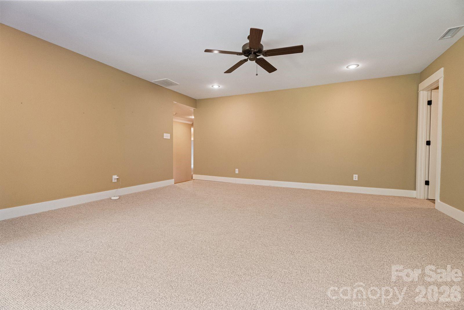 2748 Trent Drive NE — Conover