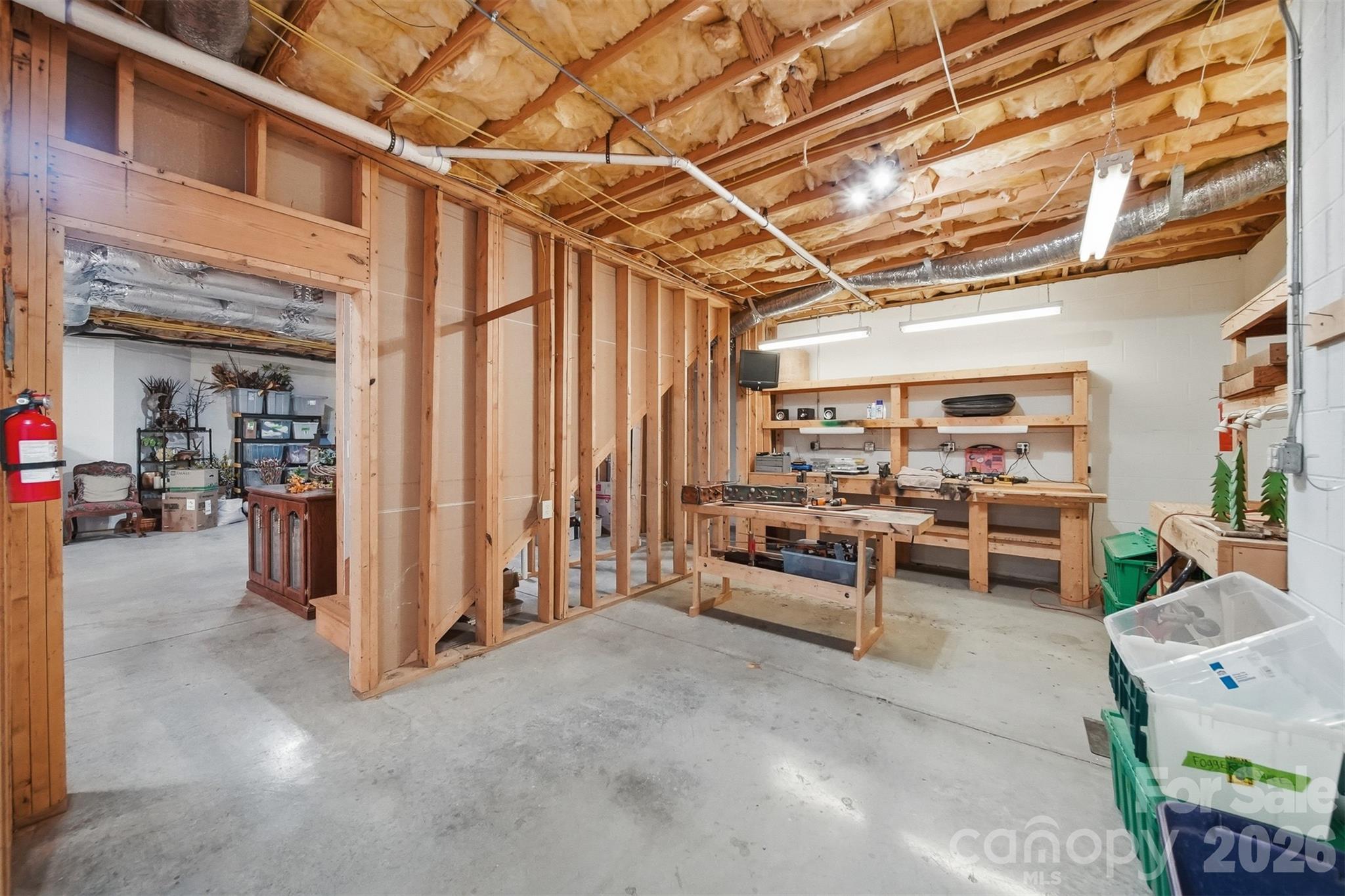 2748 Trent Drive NE — Conover