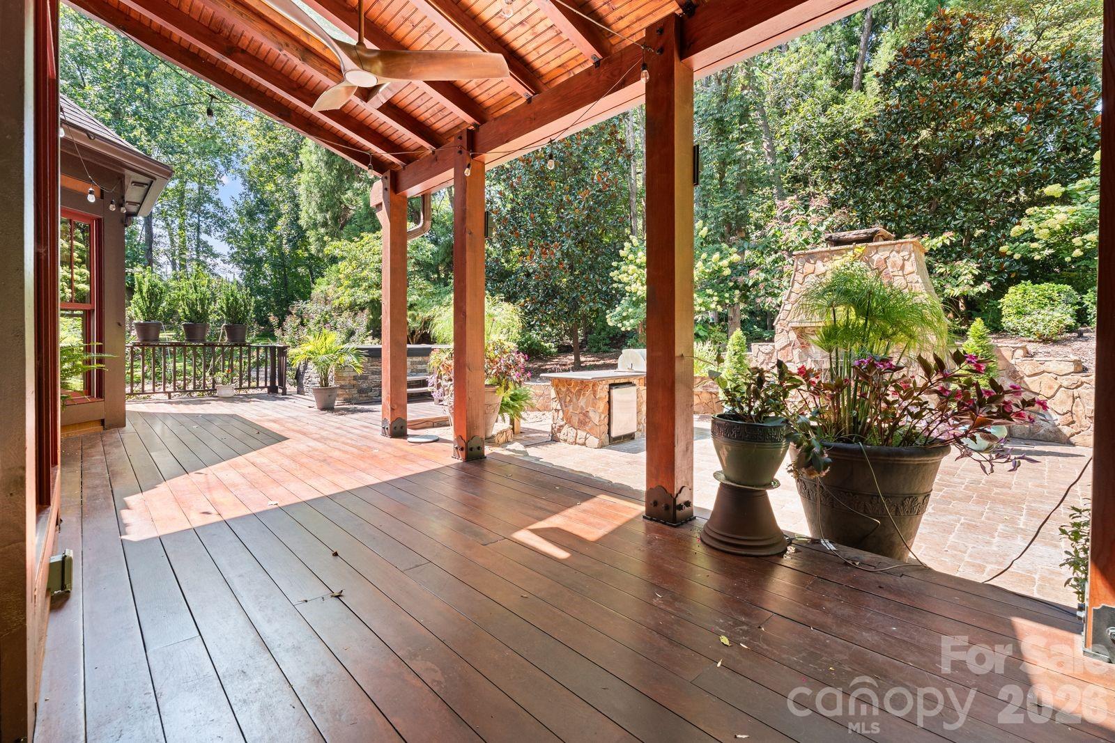 2748 Trent Drive NE — Conover