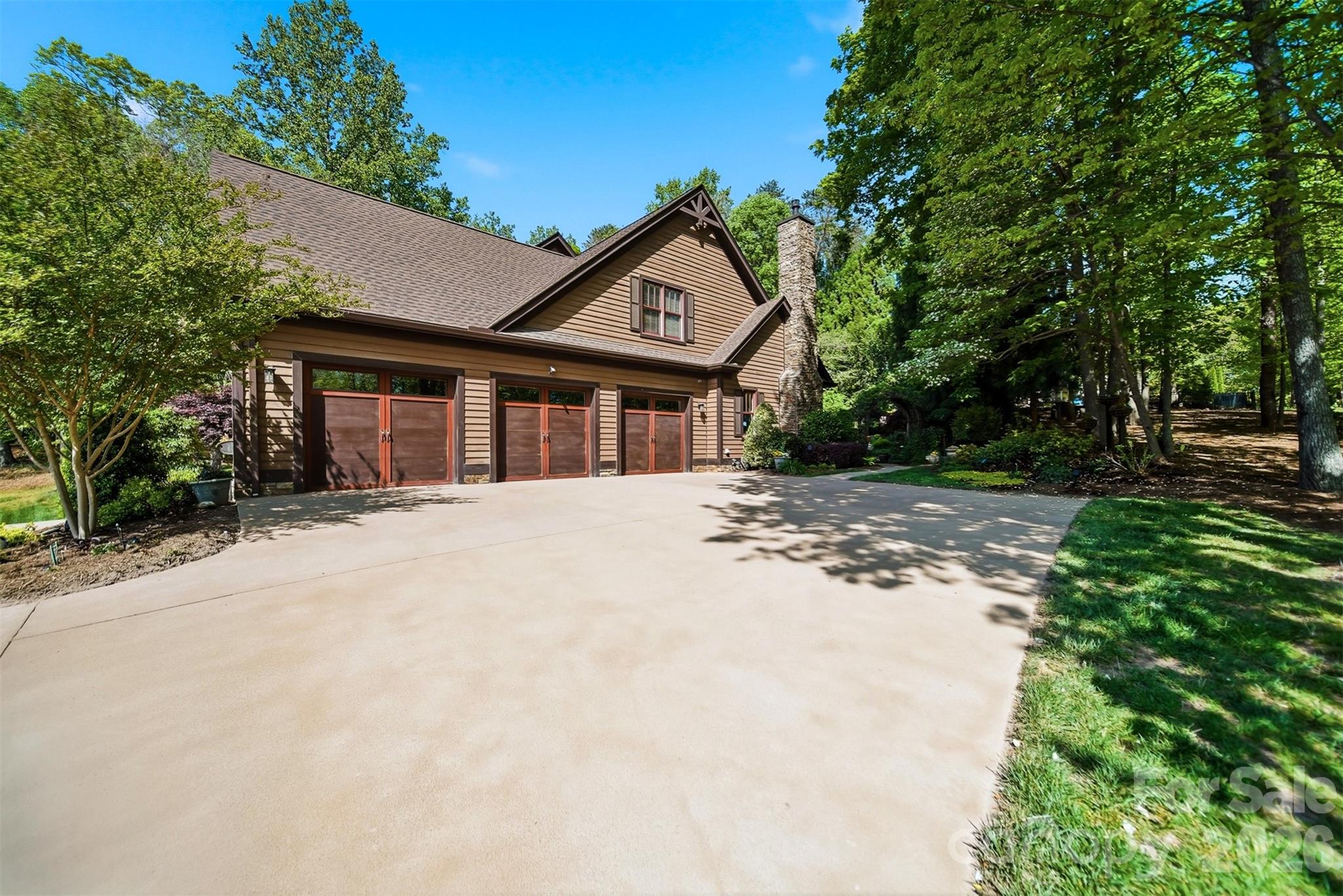 2748 Trent Drive NE — Conover