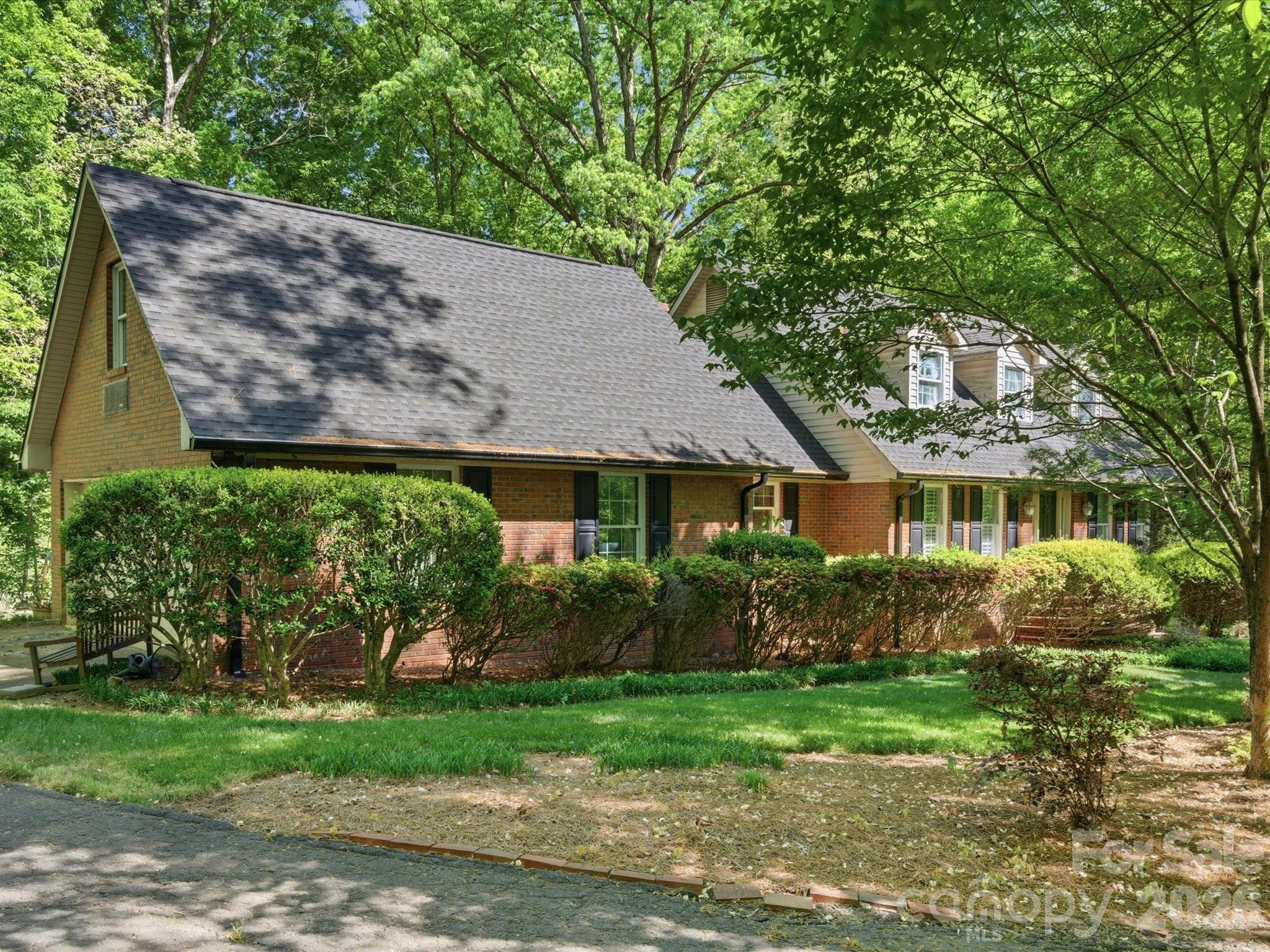 8407 Pompano Road — Harrisburg