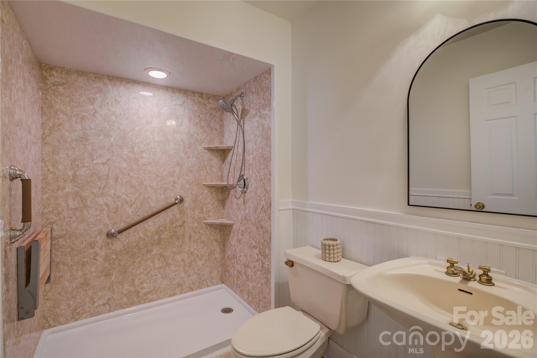 8407 Pompano Road — Harrisburg