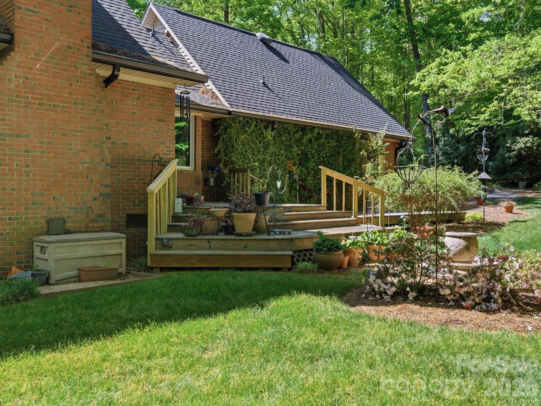8407 Pompano Road — Harrisburg