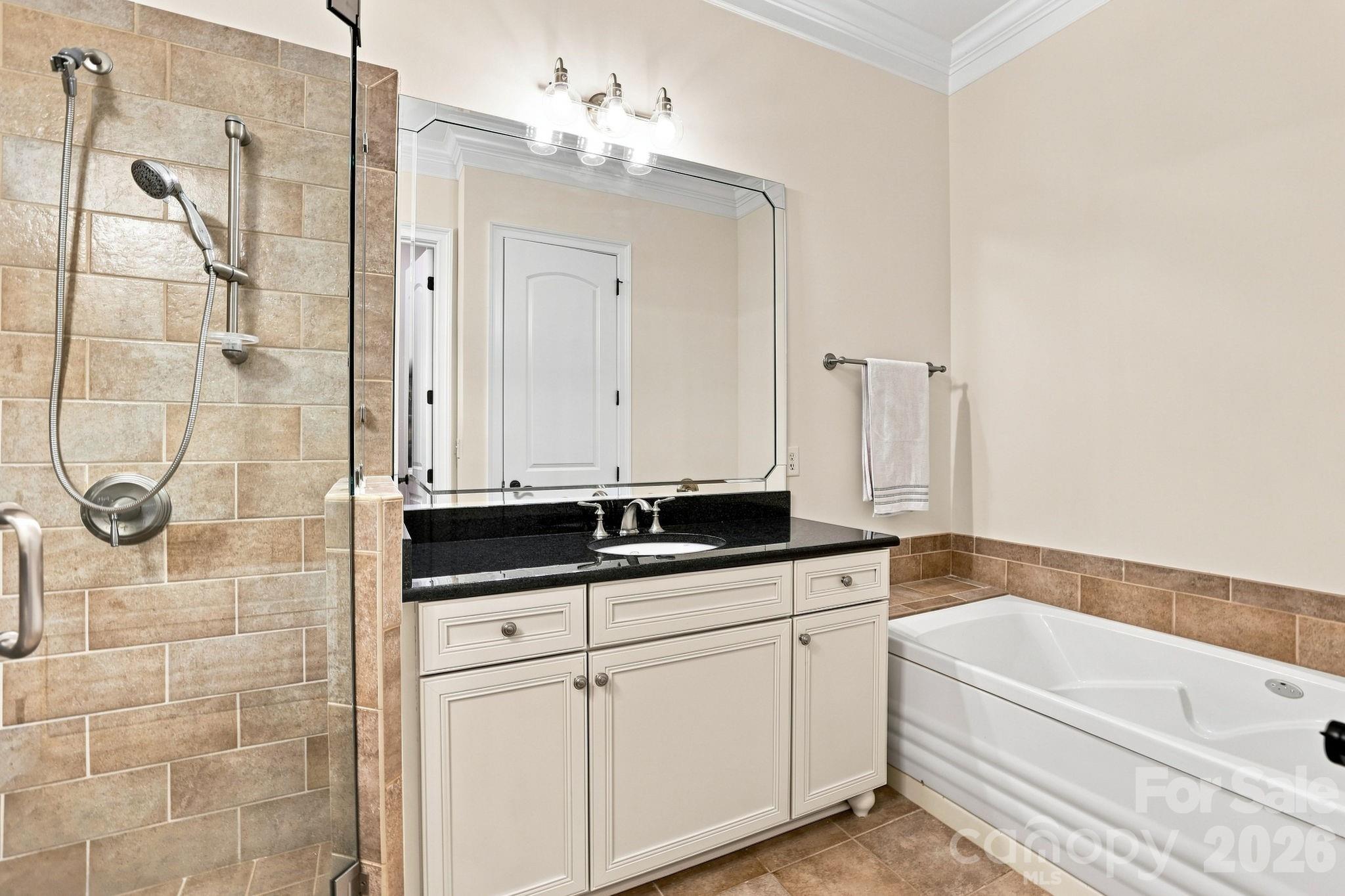 6831 Louisburg Square Lane — Charlotte