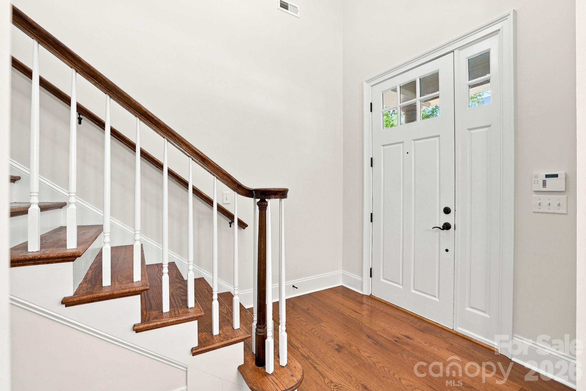 6831 Louisburg Square Lane — Charlotte