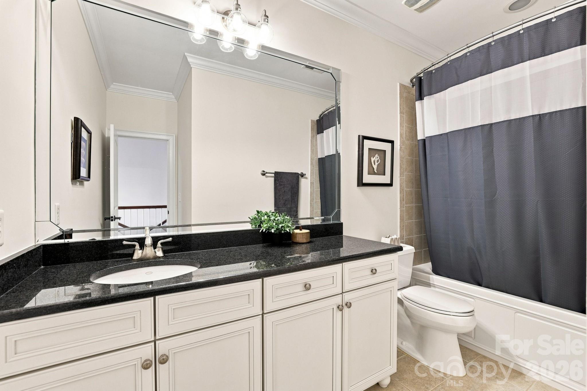 6831 Louisburg Square Lane — Charlotte
