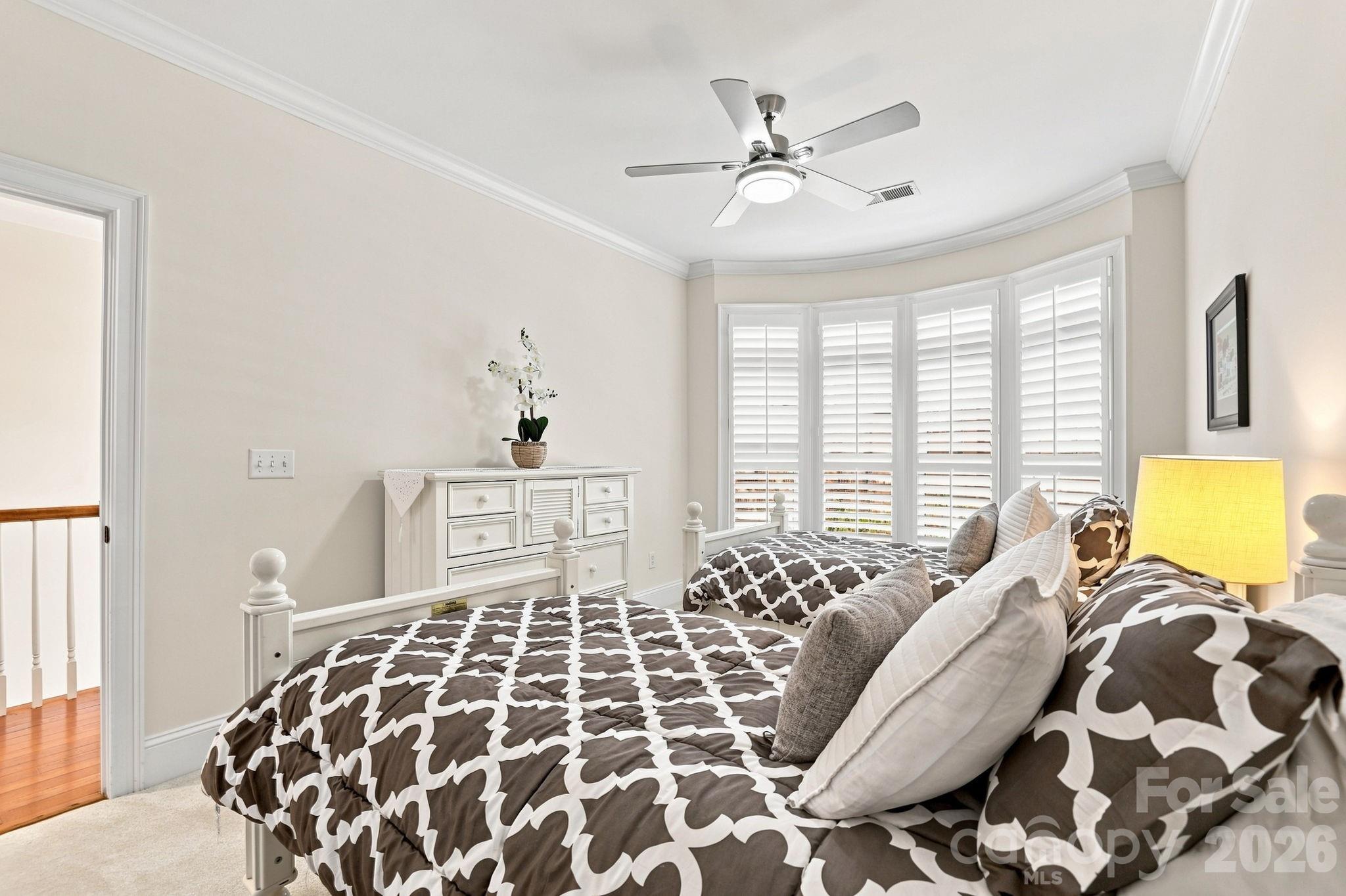 6831 Louisburg Square Lane — Charlotte