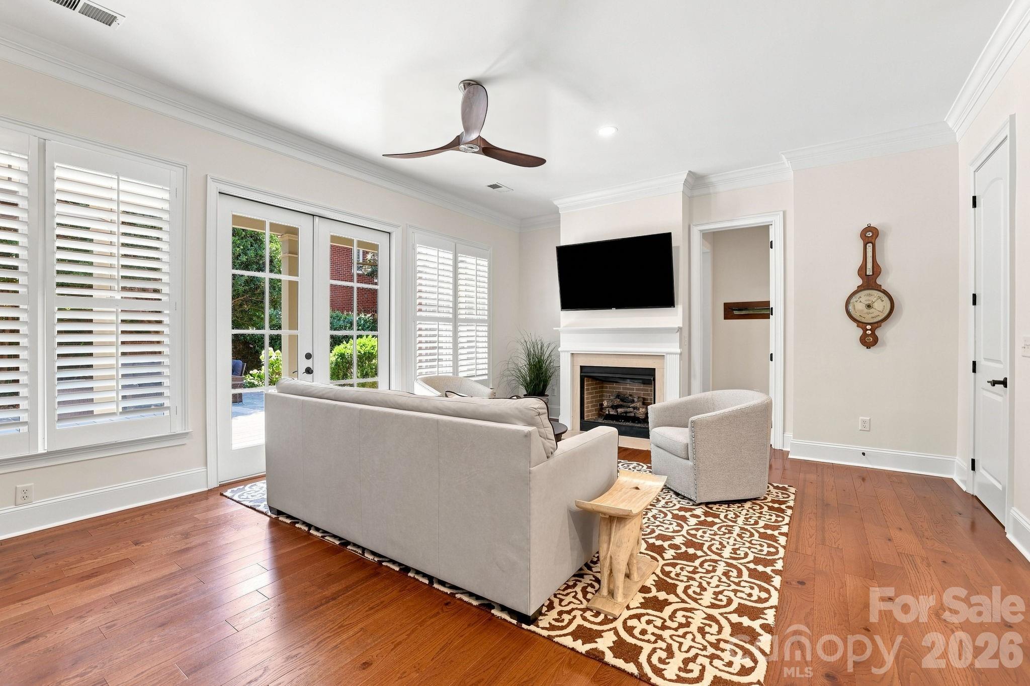 6831 Louisburg Square Lane — Charlotte