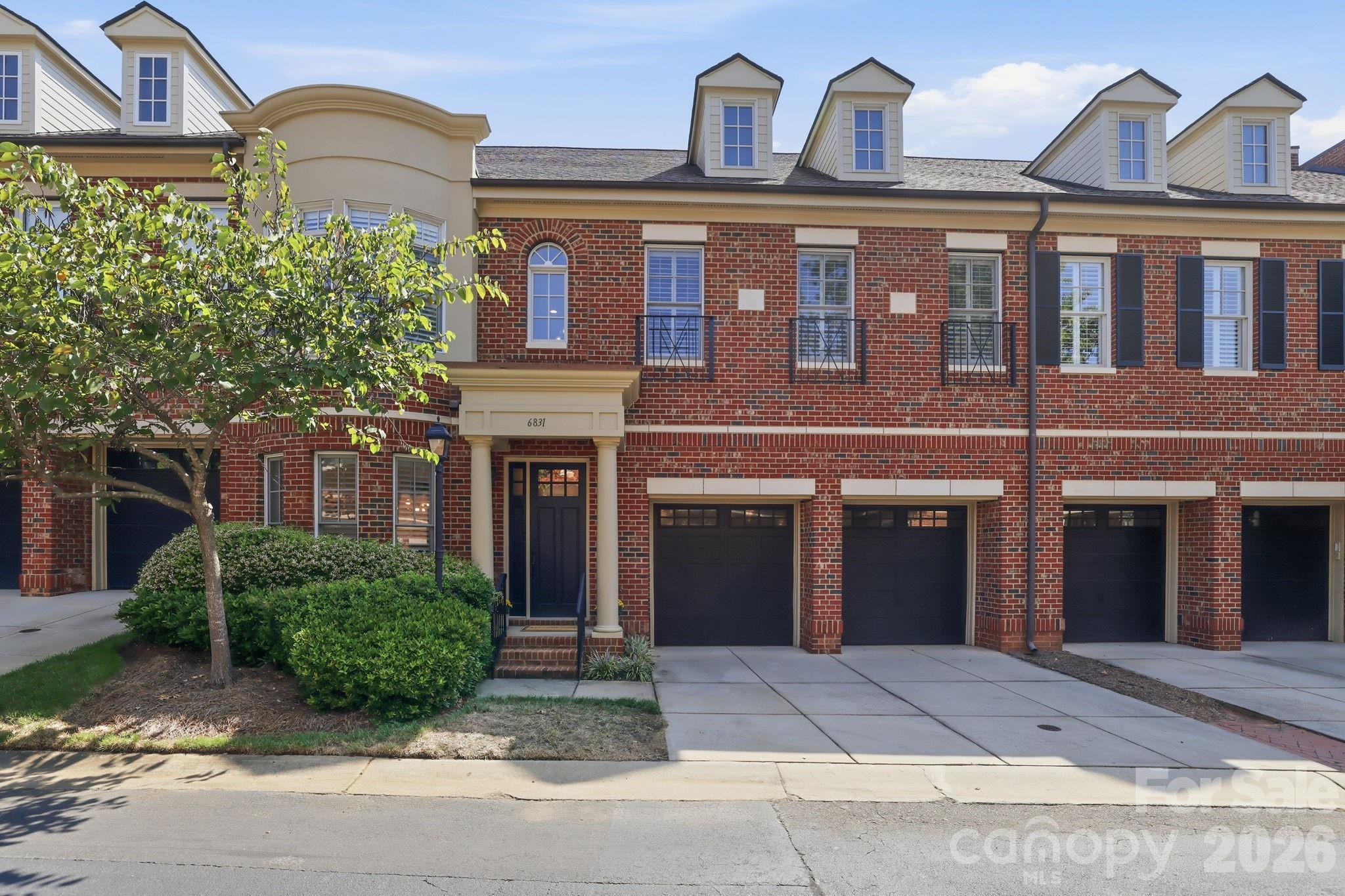 6831 Louisburg Square Lane — Charlotte