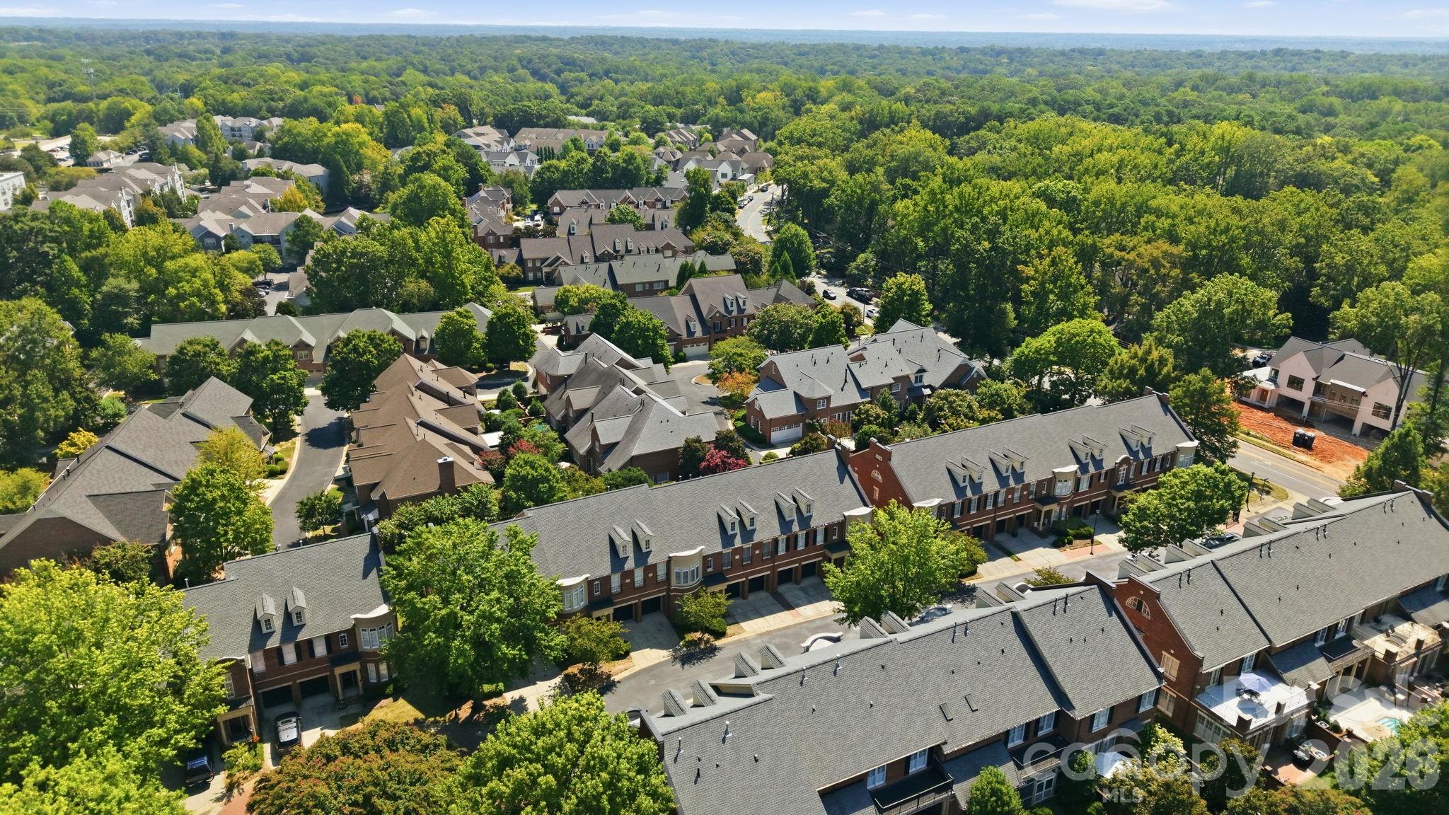 6831 Louisburg Square Lane — Charlotte