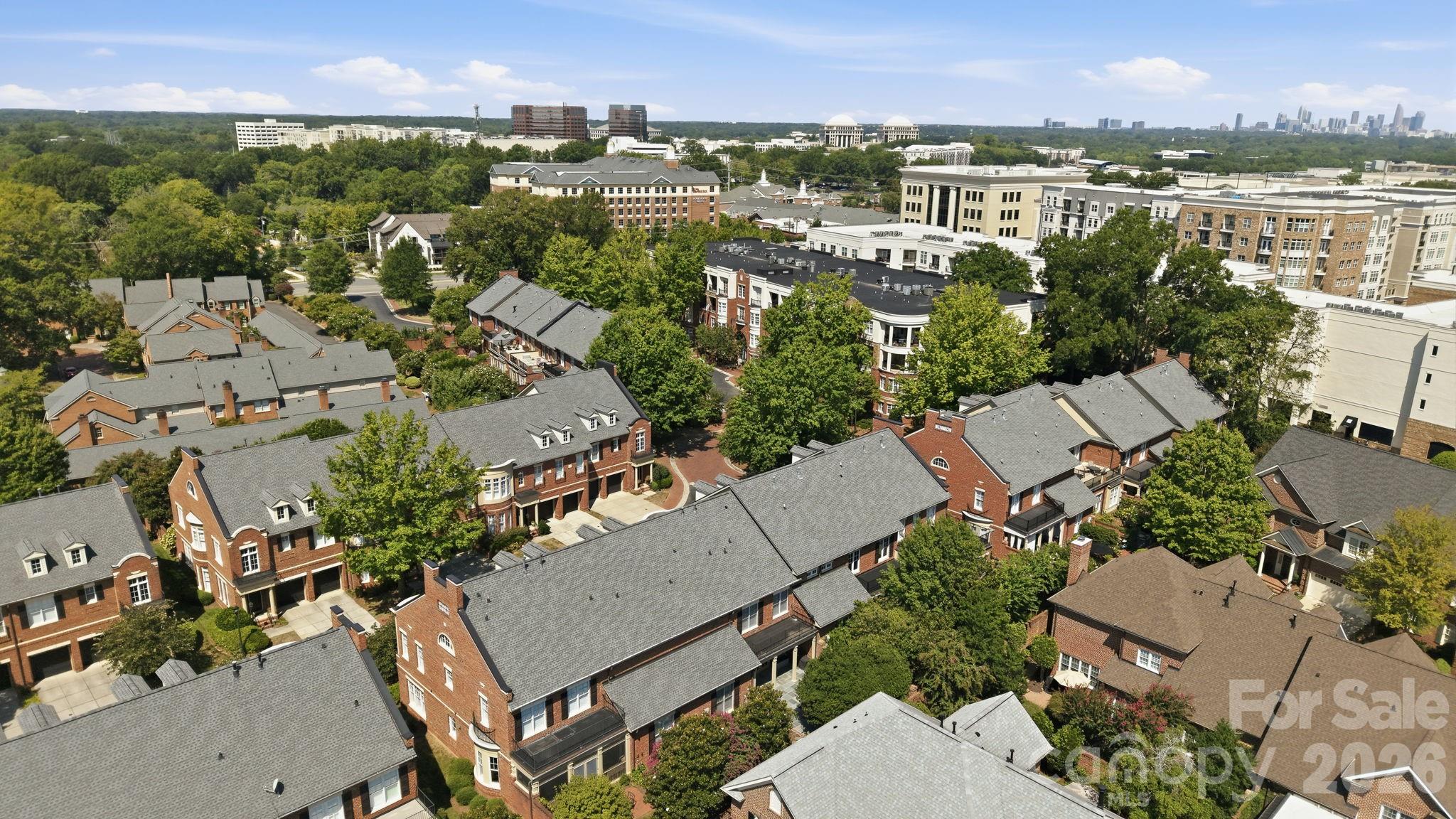 6831 Louisburg Square Lane — Charlotte