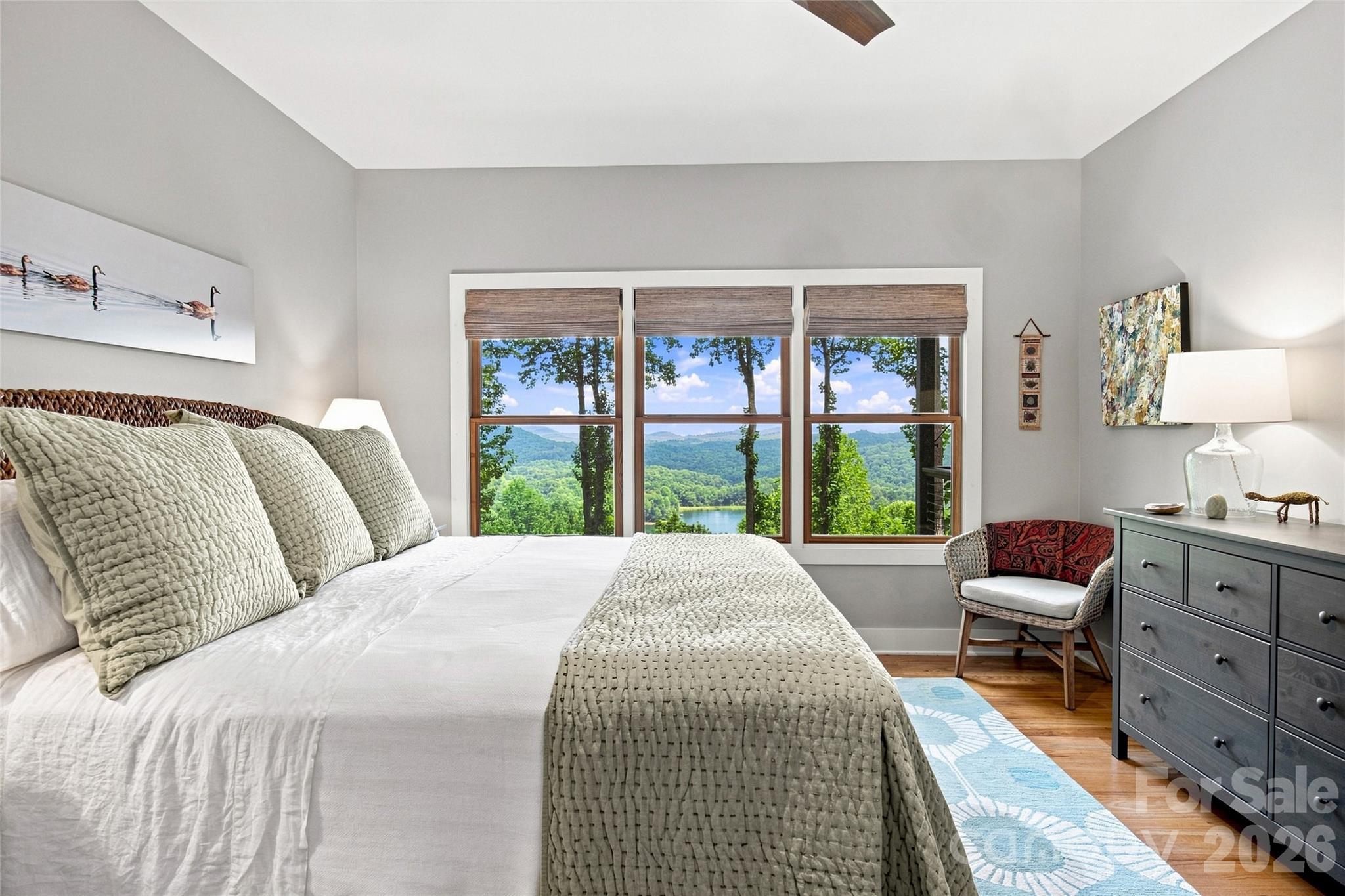600 Tanglewood Lane — Saluda