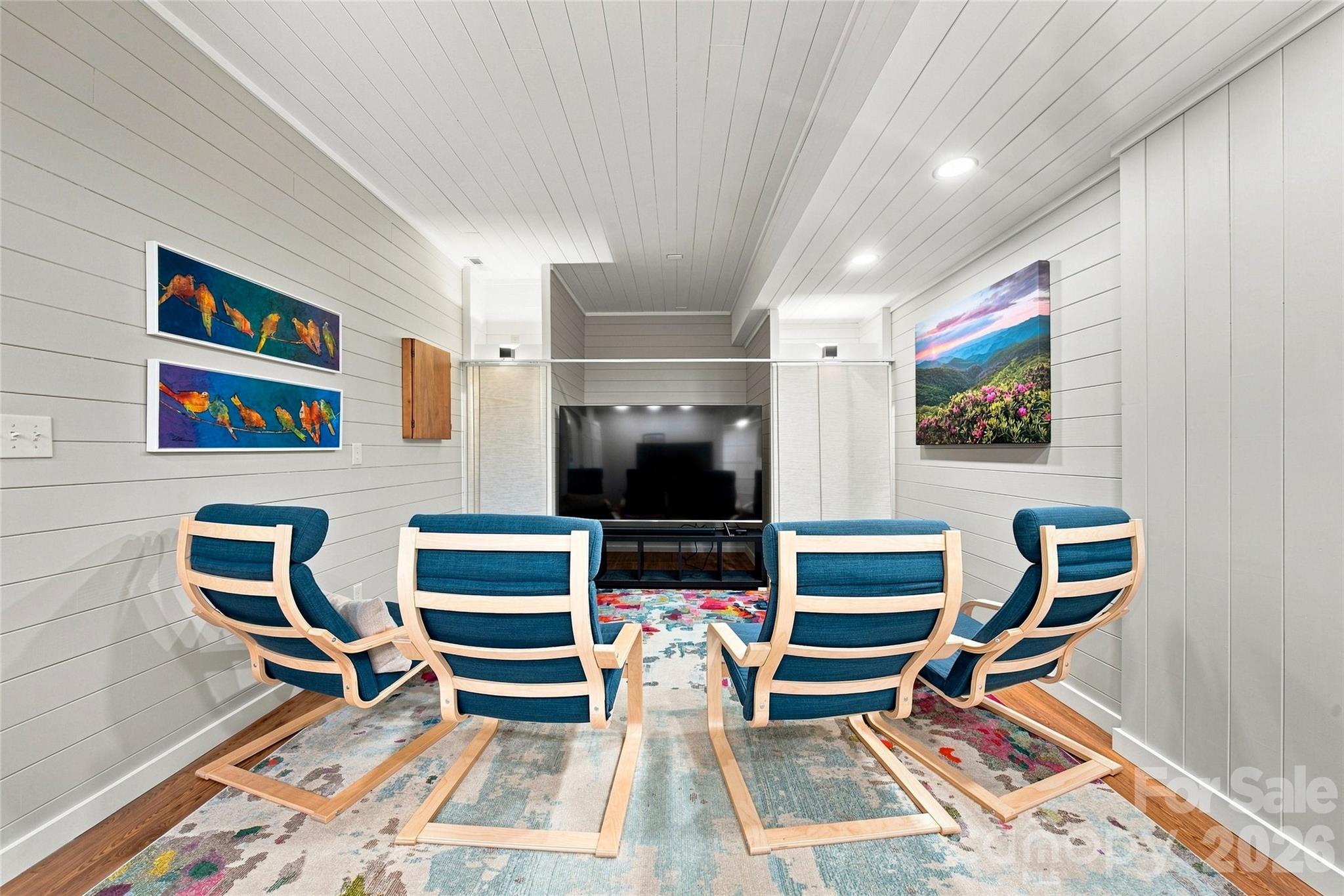 600 Tanglewood Lane — Saluda