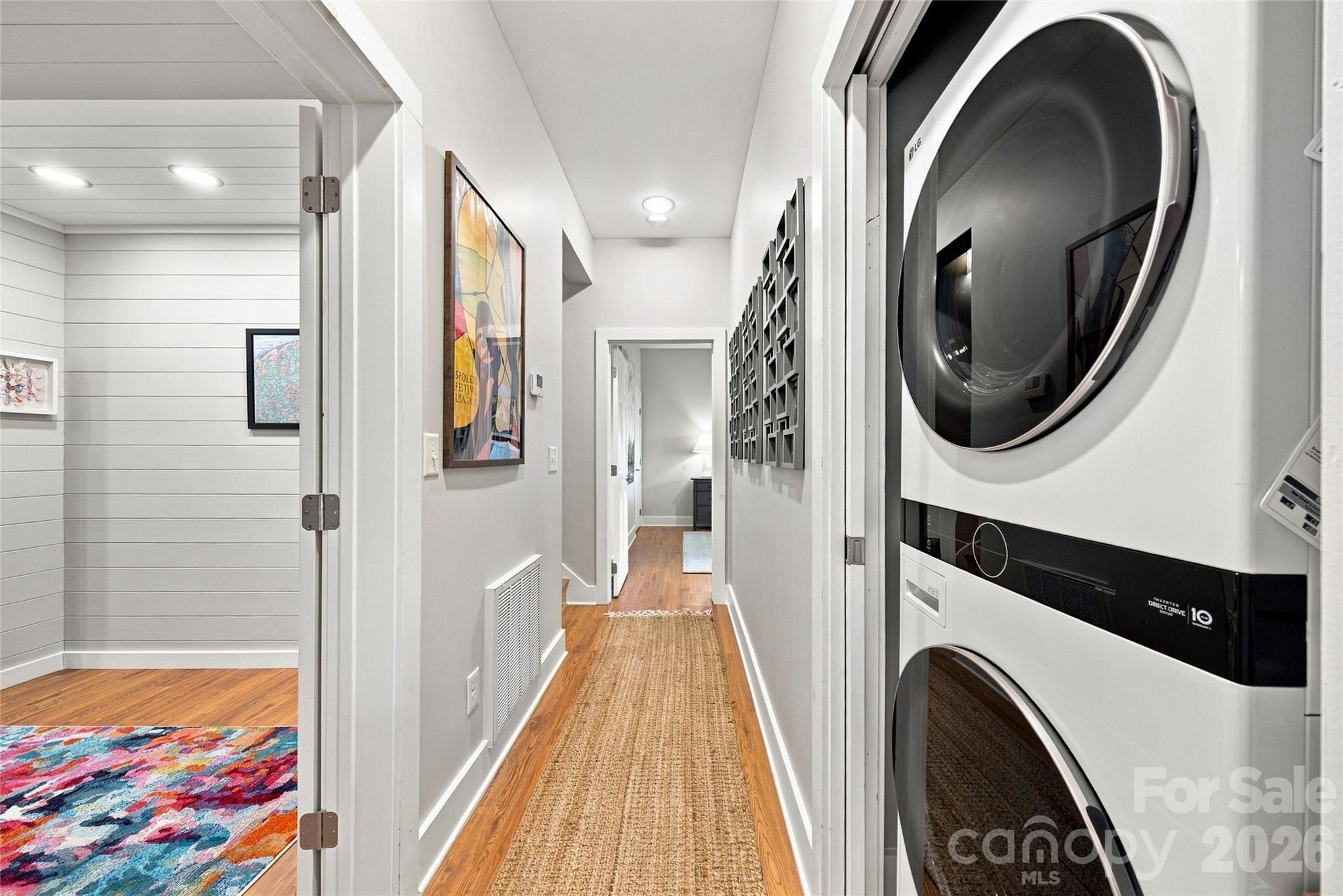 600 Tanglewood Lane — Saluda