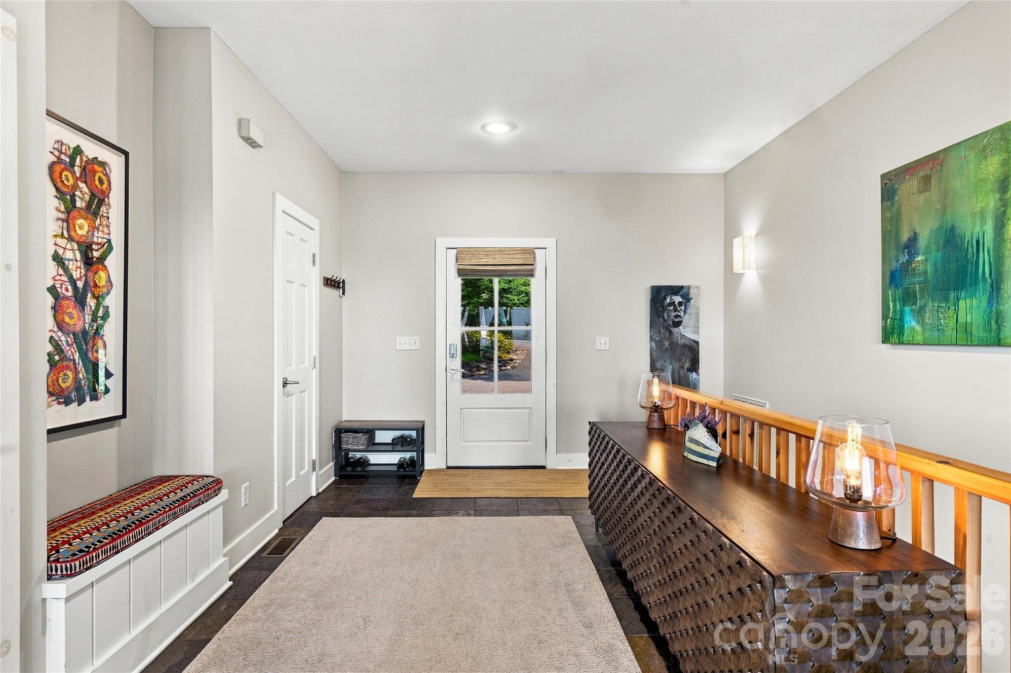 600 Tanglewood Lane — Saluda