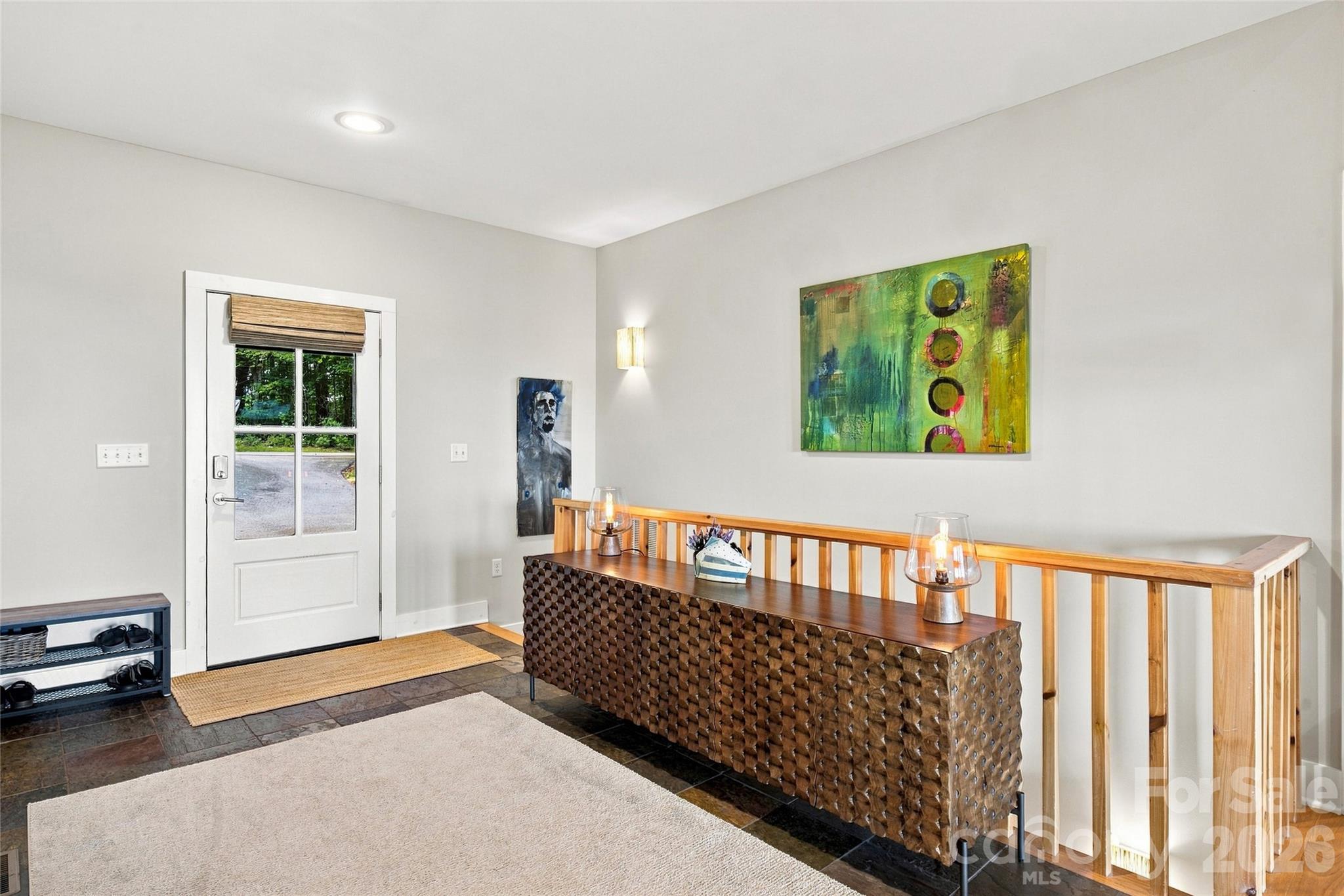 600 Tanglewood Lane — Saluda