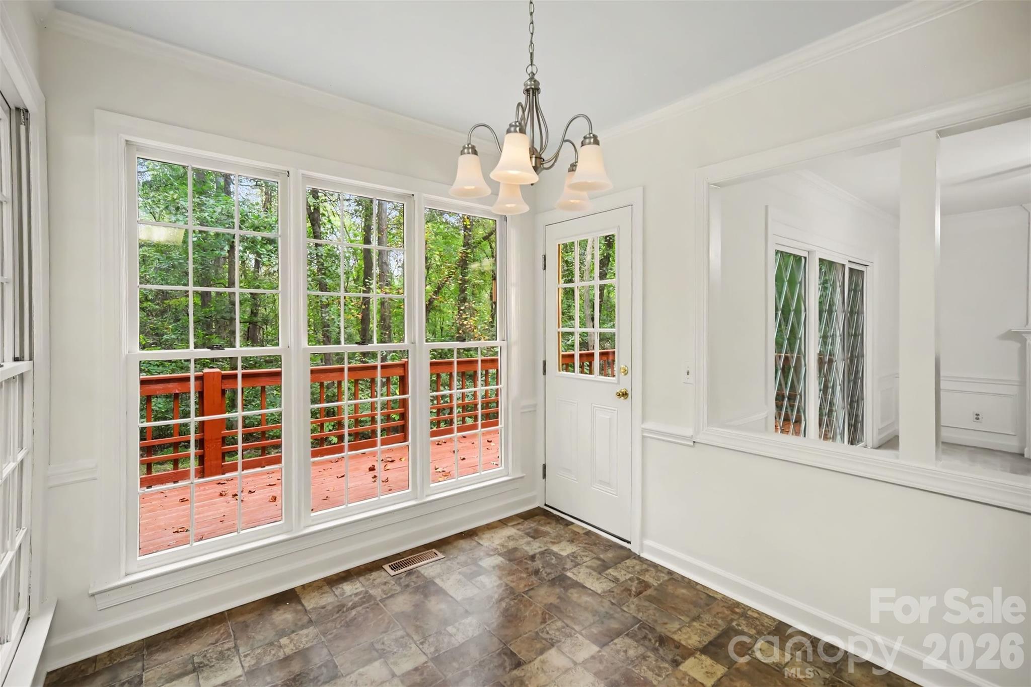8401 Tatebrook Lane — Huntersville