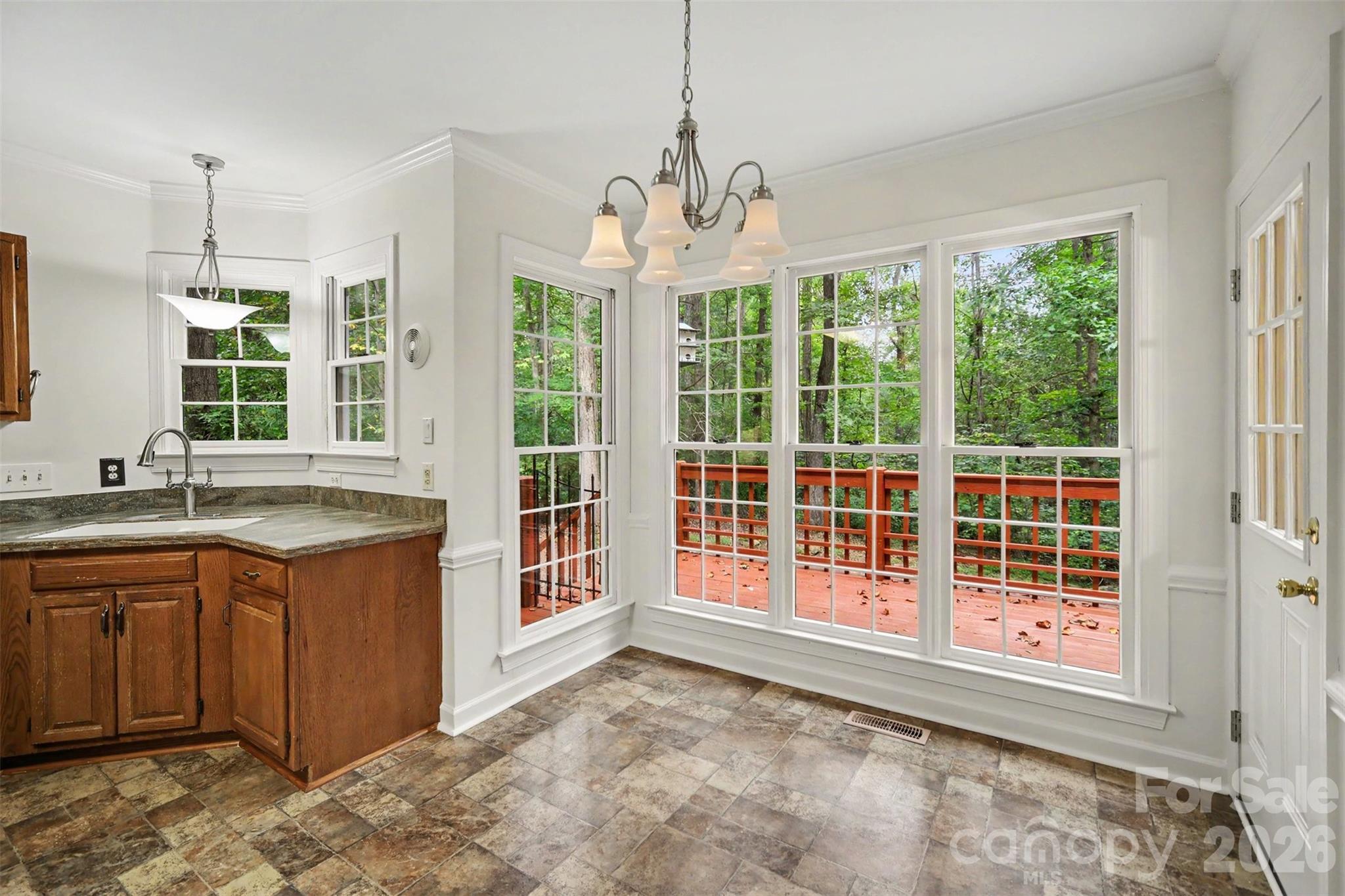 8401 Tatebrook Lane — Huntersville