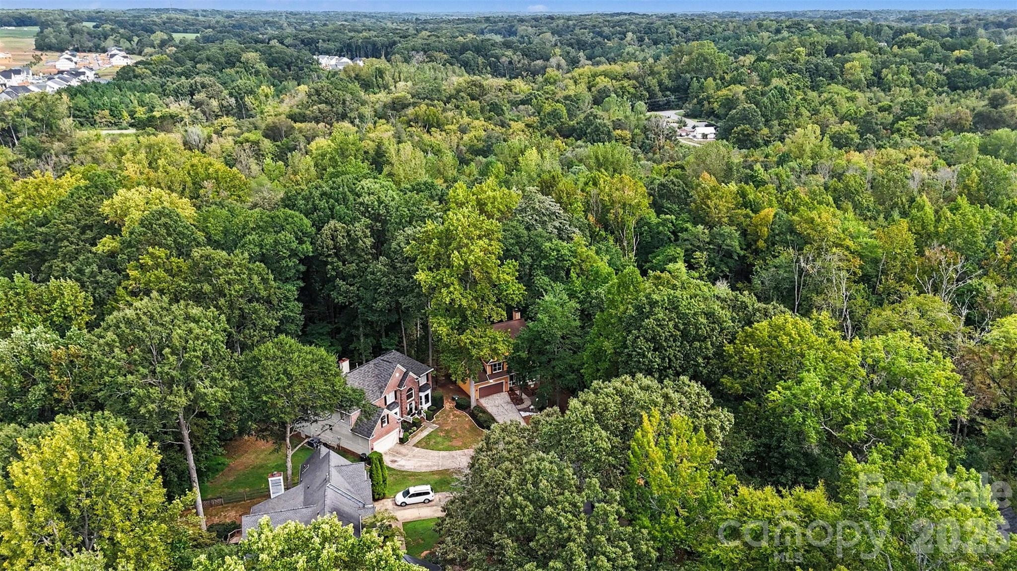8401 Tatebrook Lane — Huntersville
