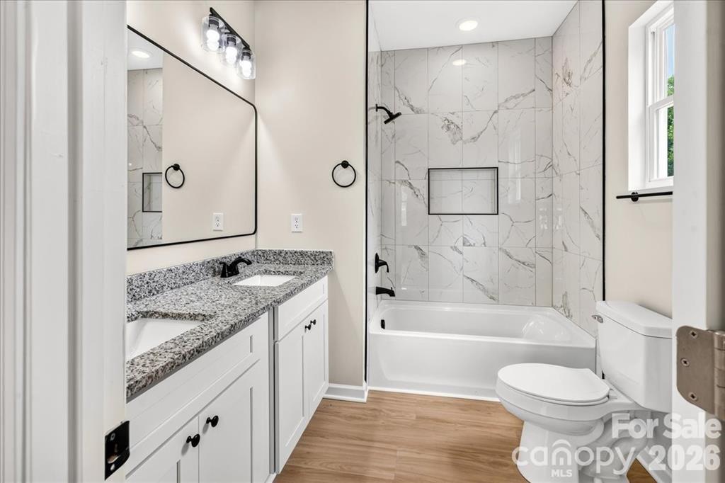 126 Aspen Street — Yadkinville