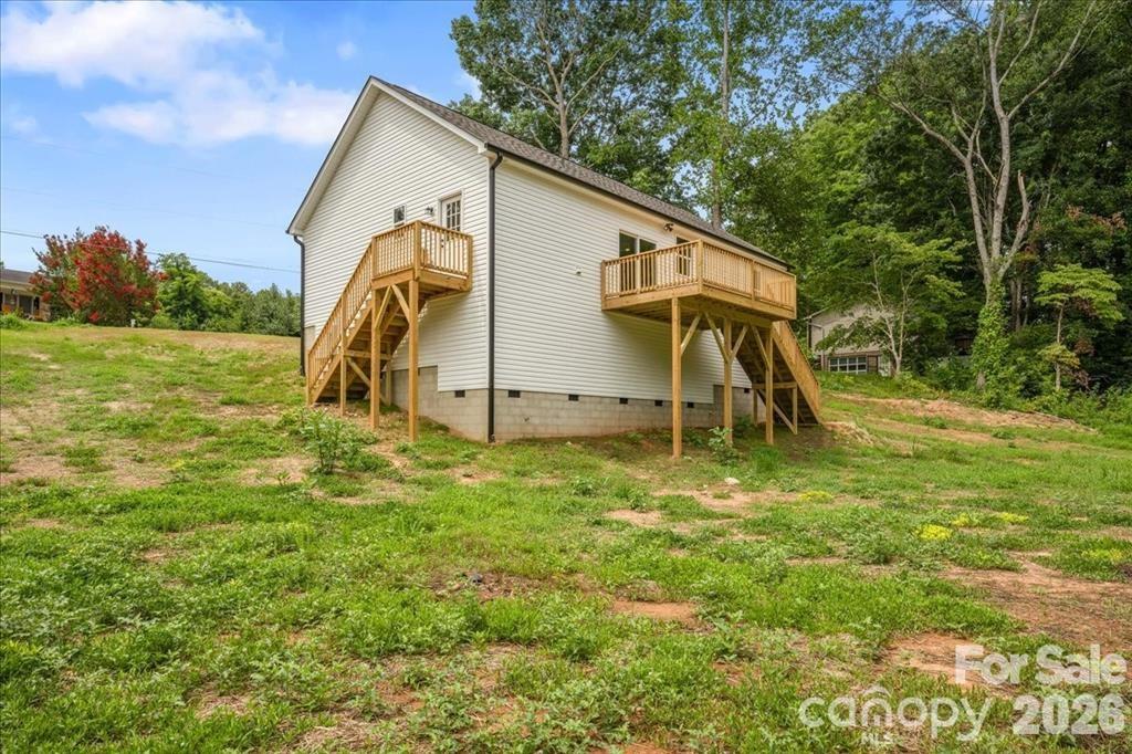126 Aspen Street — Yadkinville