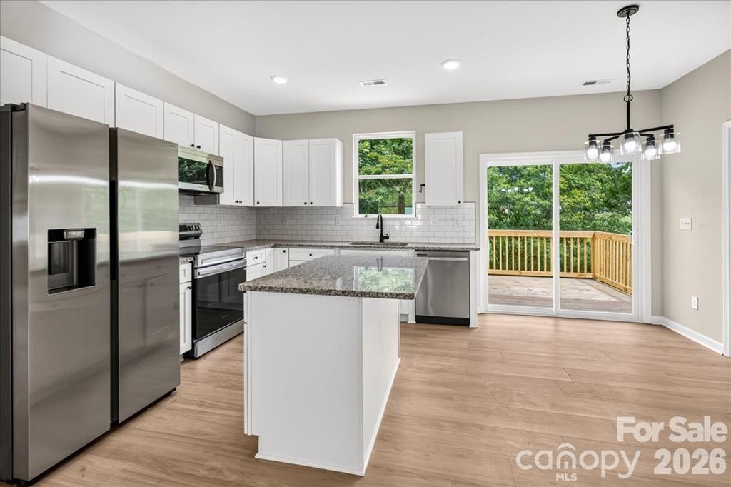 126 Aspen Street — Yadkinville