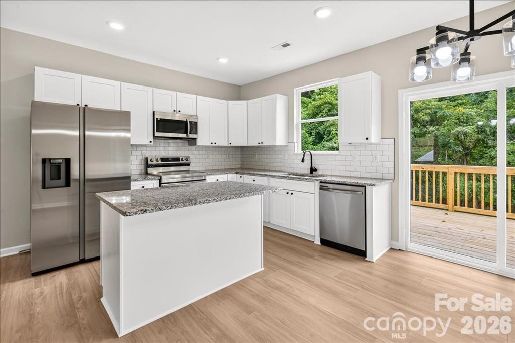 126 Aspen Street — Yadkinville