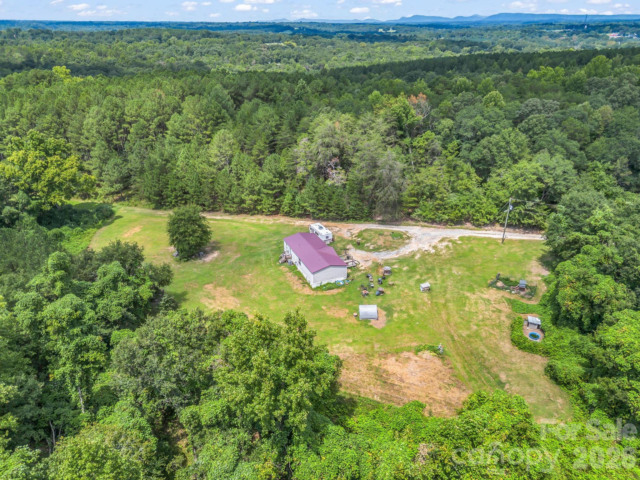 588 Hog Pen Branch Road — Mooresboro
