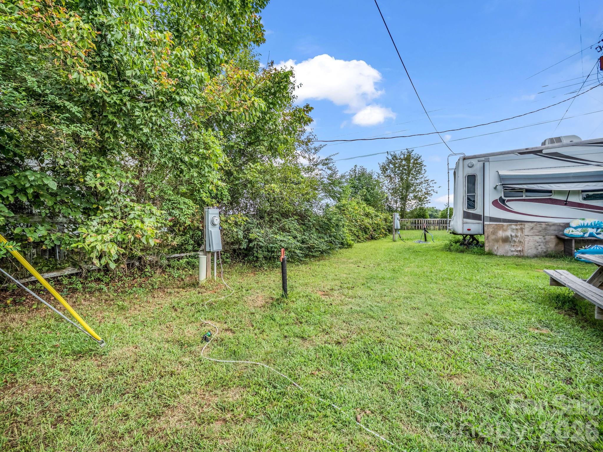 588 Hog Pen Branch Road — Mooresboro