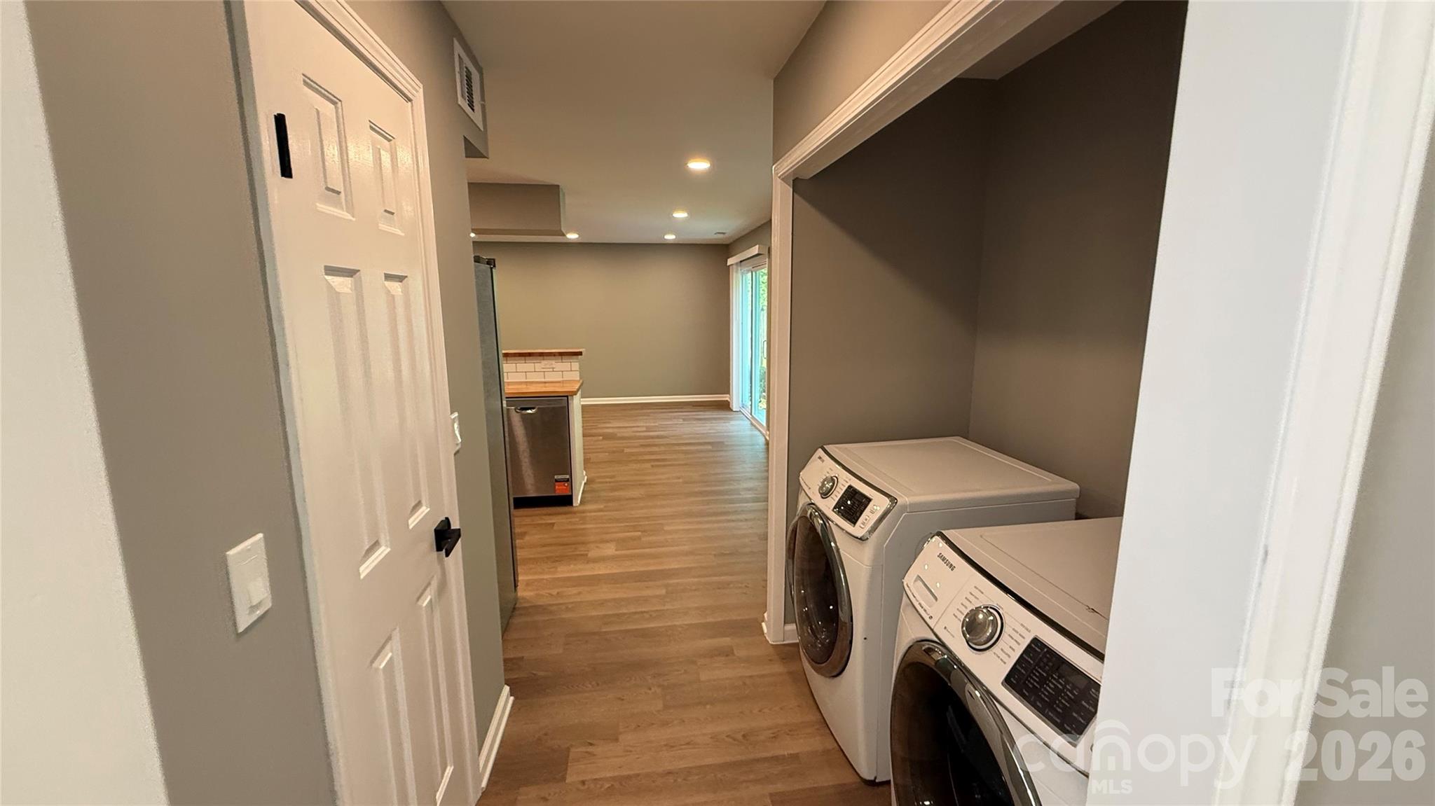 7725 Batavia Lane — Charlotte