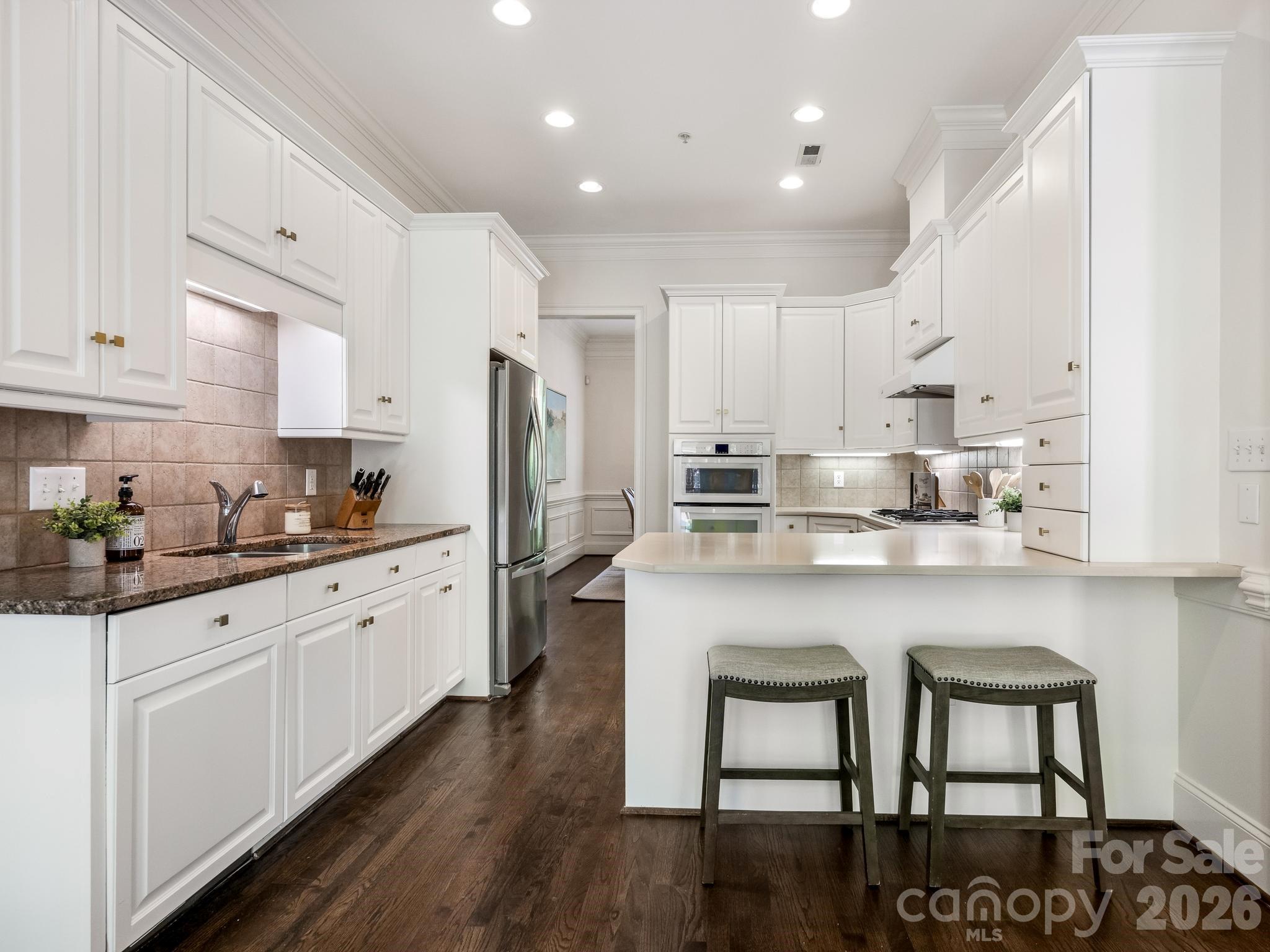 221 Crownsgate Court — Charlotte