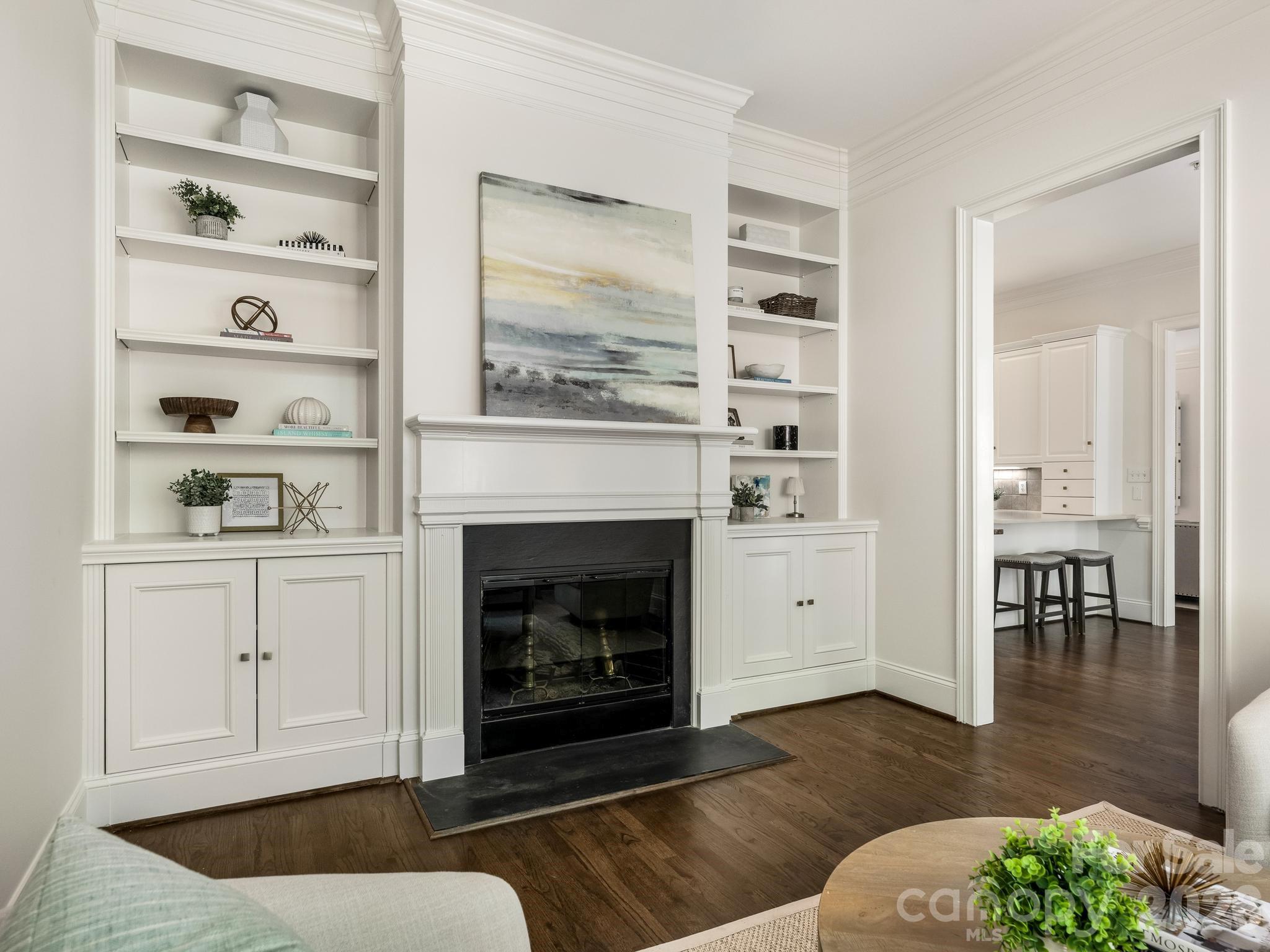 221 Crownsgate Court — Charlotte