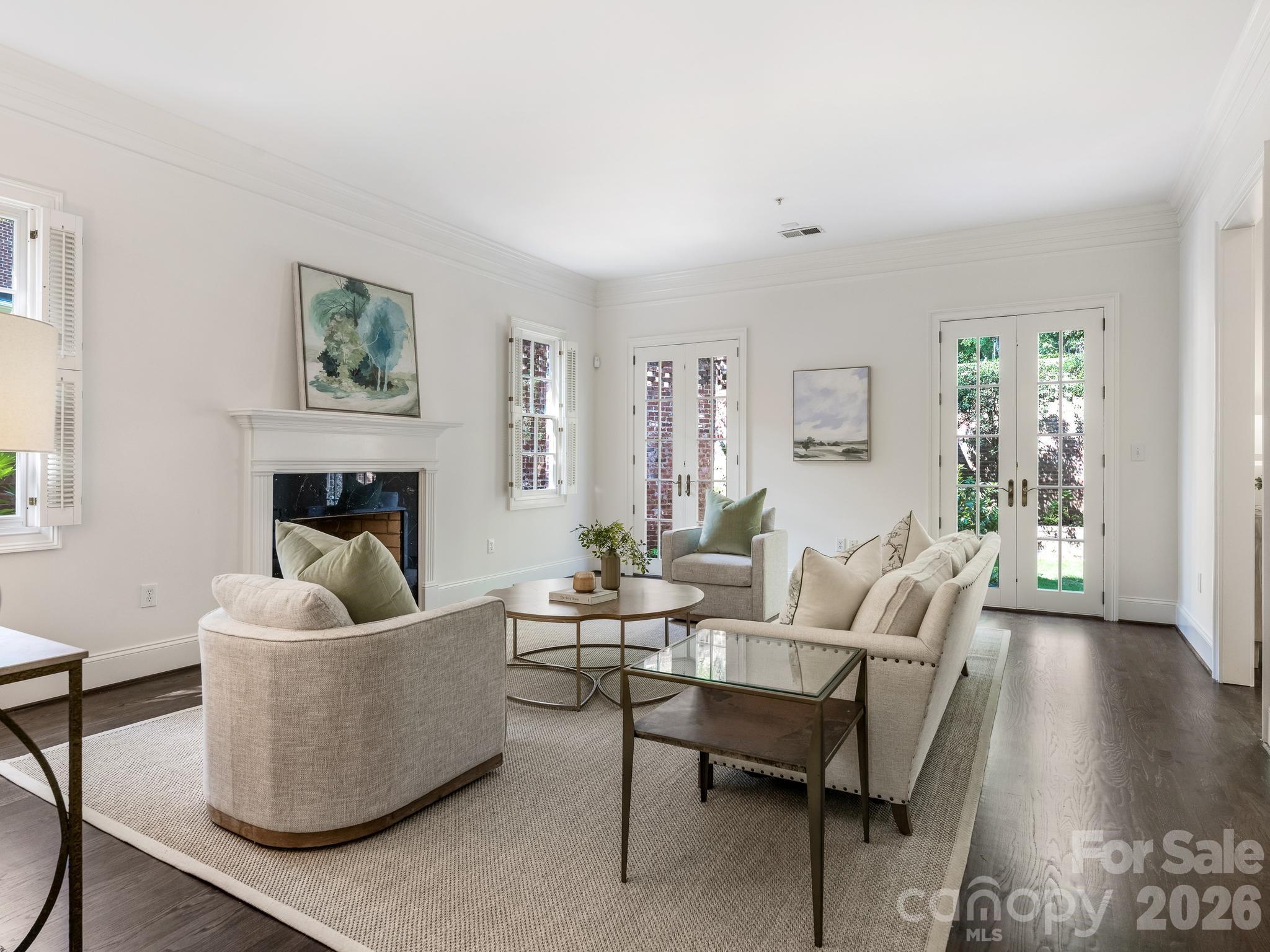 221 Crownsgate Court — Charlotte