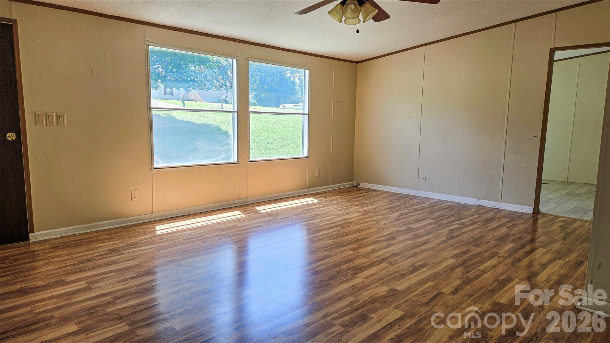 176 Crown Court — Kings Mountain