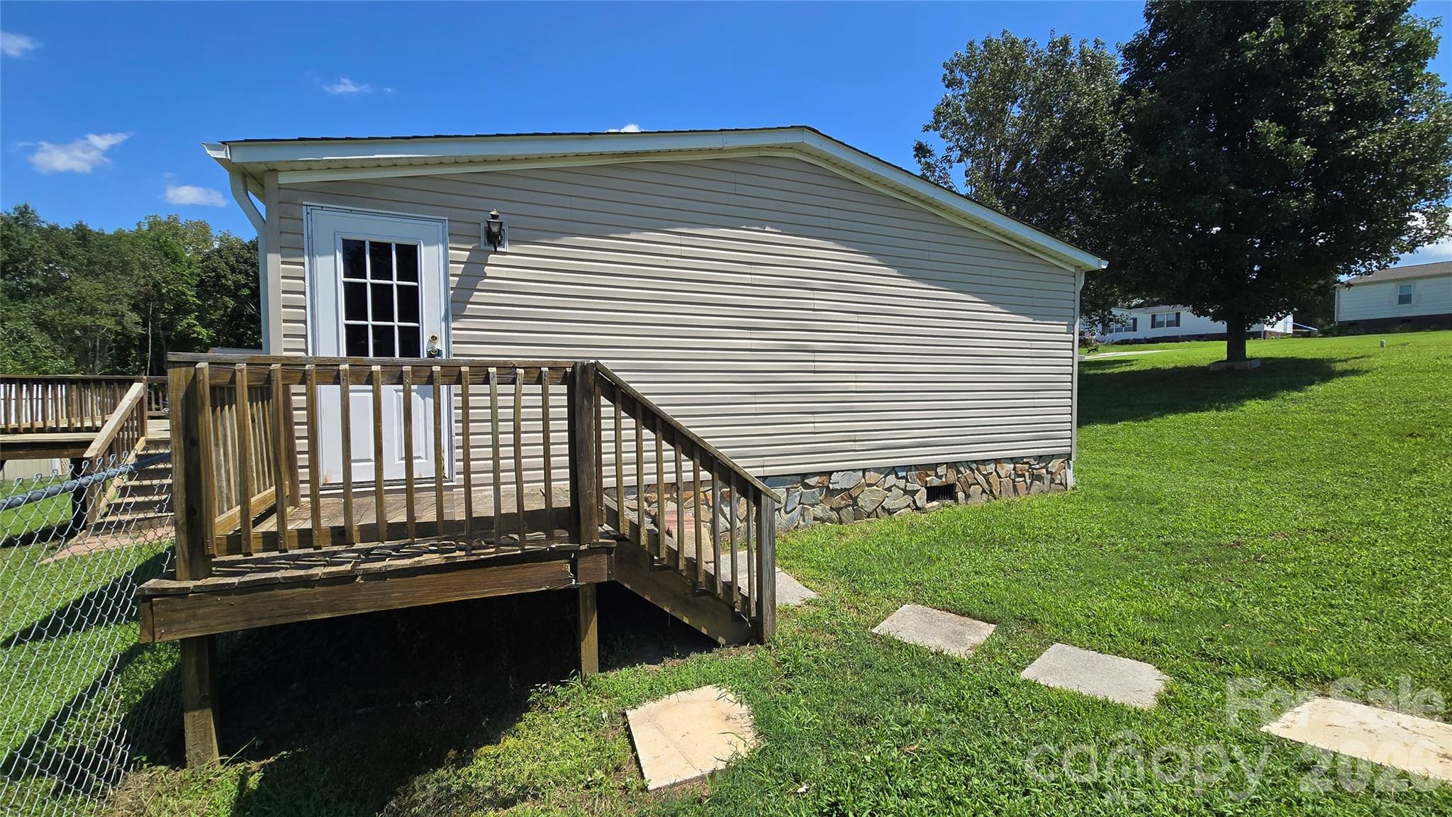 176 Crown Court — Kings Mountain