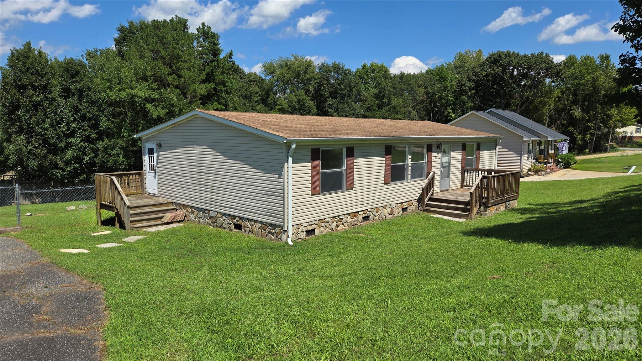 176 Crown Court — Kings Mountain