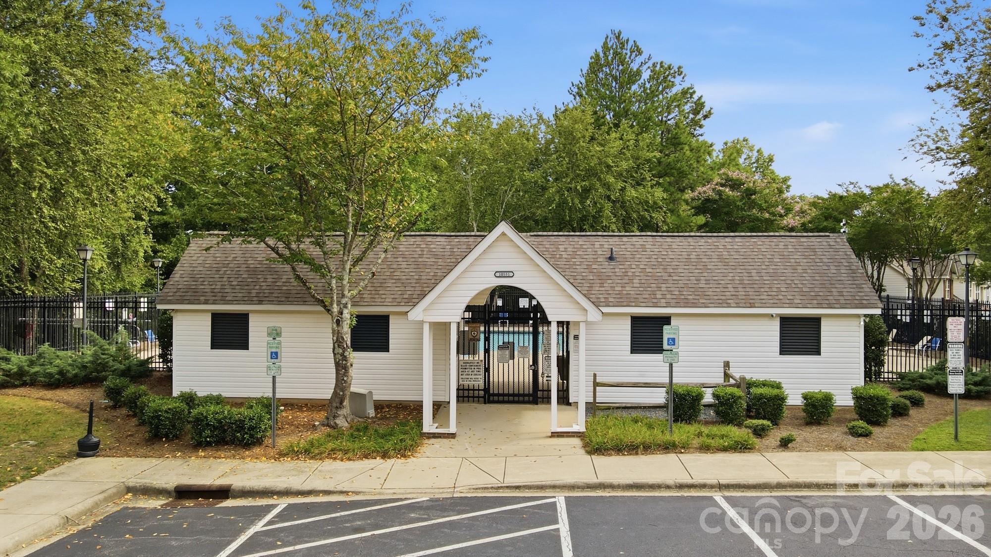 10933 Stone Trail Road — Charlotte