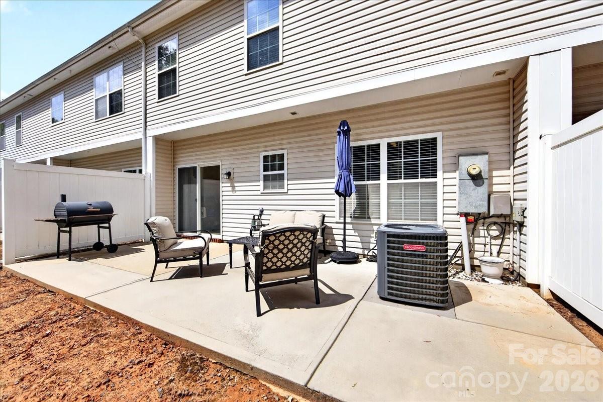 11638 Stockdale Court — Pineville