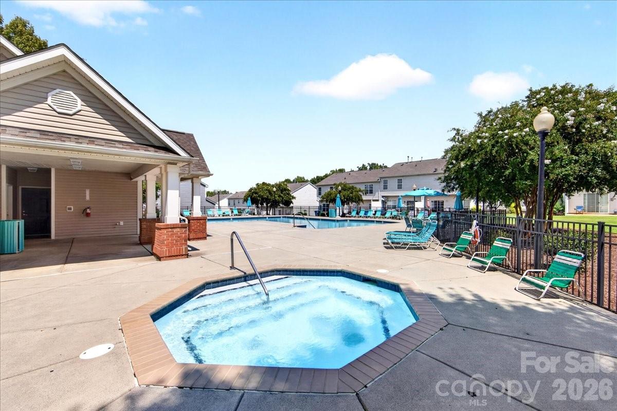 11638 Stockdale Court — Pineville