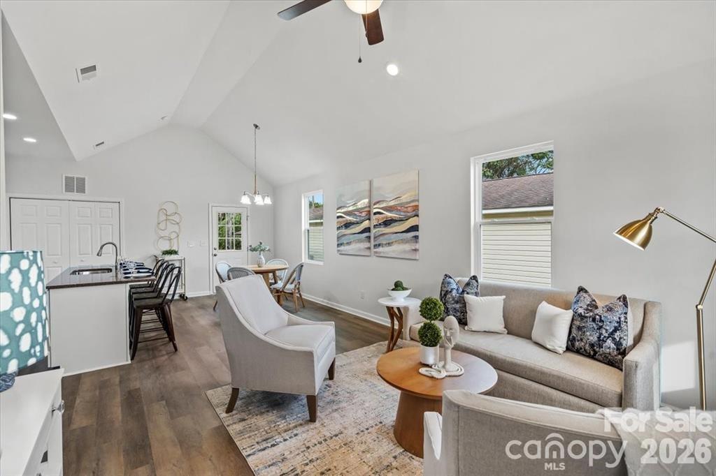 509 Carolina Avenue — Shelby