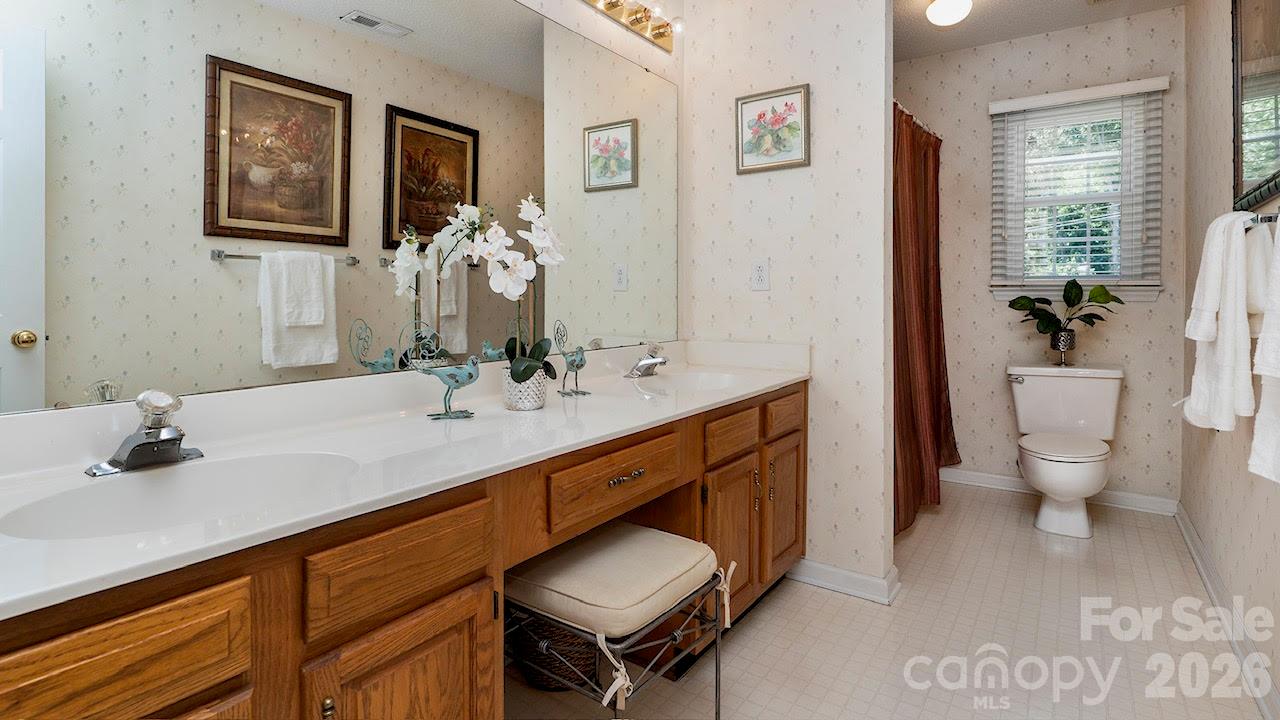 4314 Silvermere Way — Charlotte