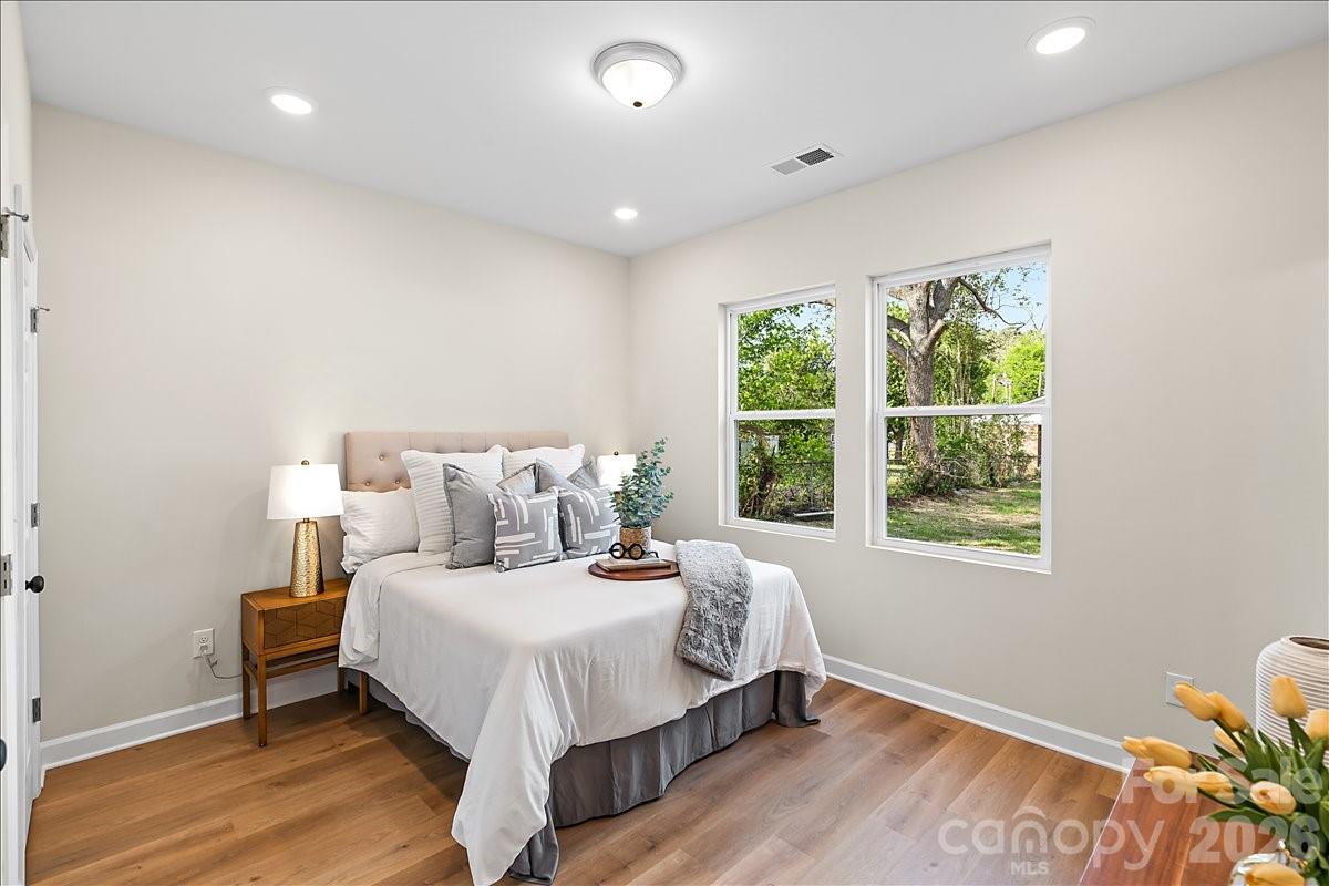 1129 3rd Street — Spencer