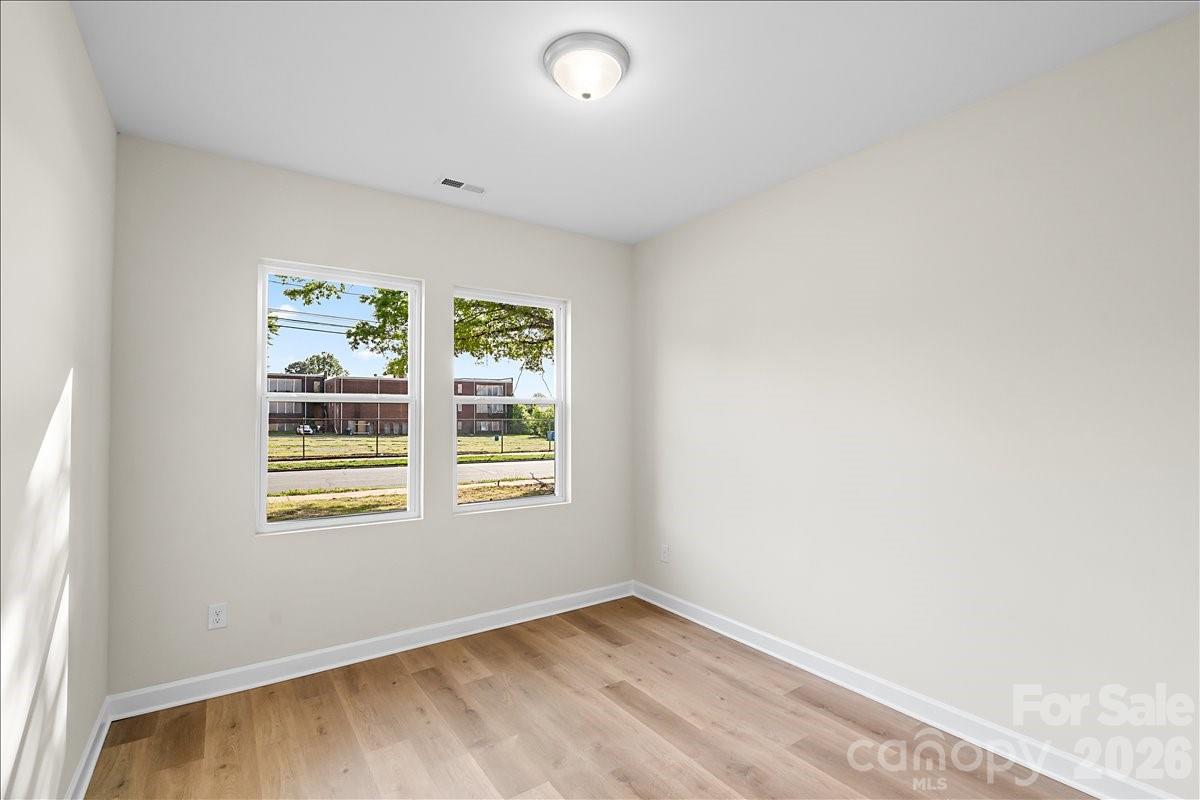 1129 3rd Street — Spencer