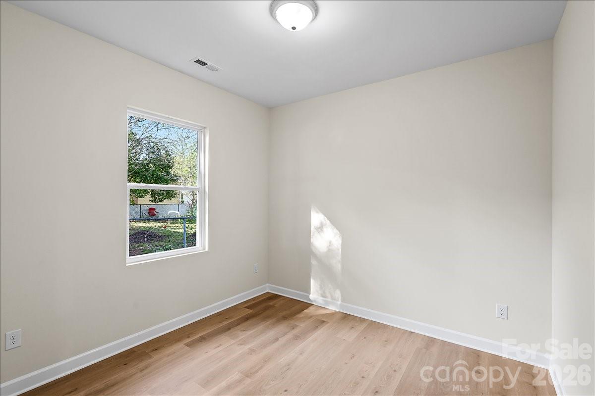 1129 3rd Street — Spencer
